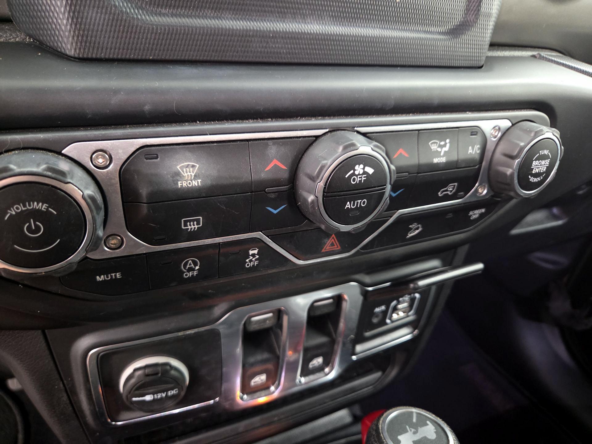 Thumbnail: 2020 Jeep Wrangler - 16