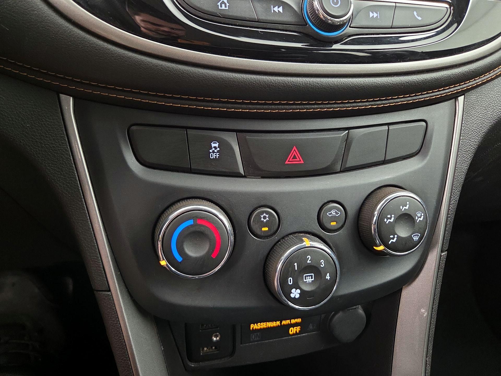 Thumbnail: 2017 Chevrolet Trax - 16