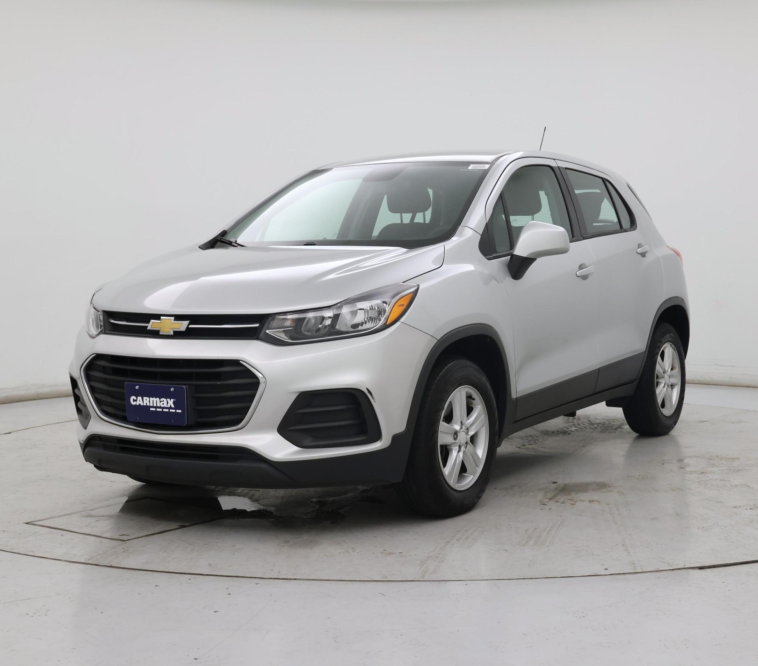 Thumbnail: 2017 Chevrolet Trax - 4