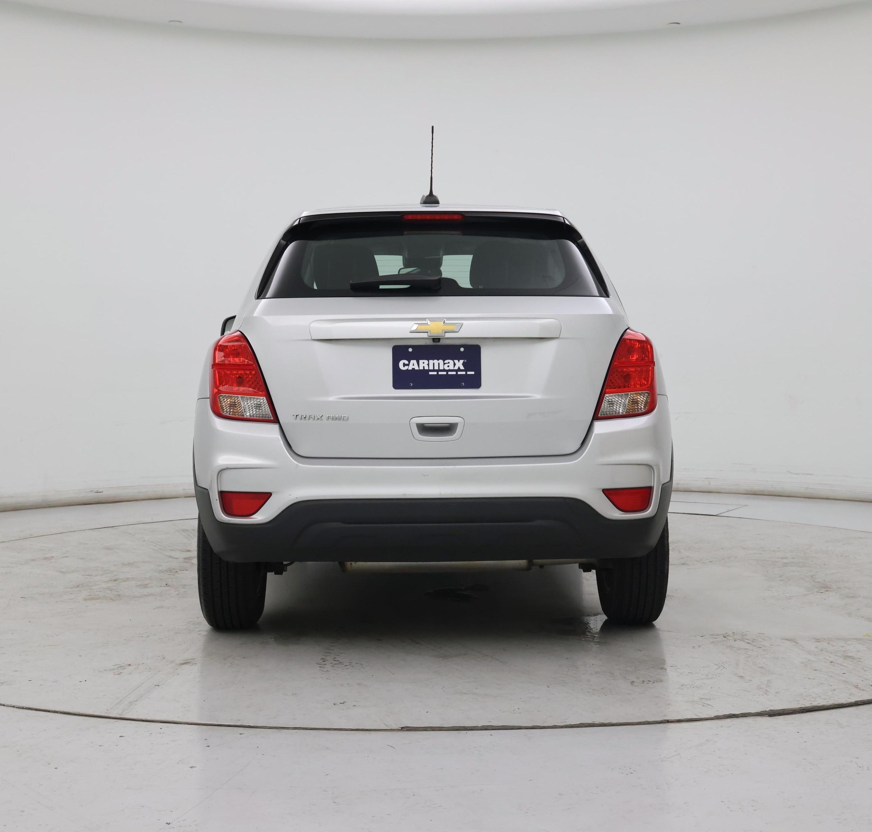 Thumbnail: 2017 Chevrolet Trax - 6