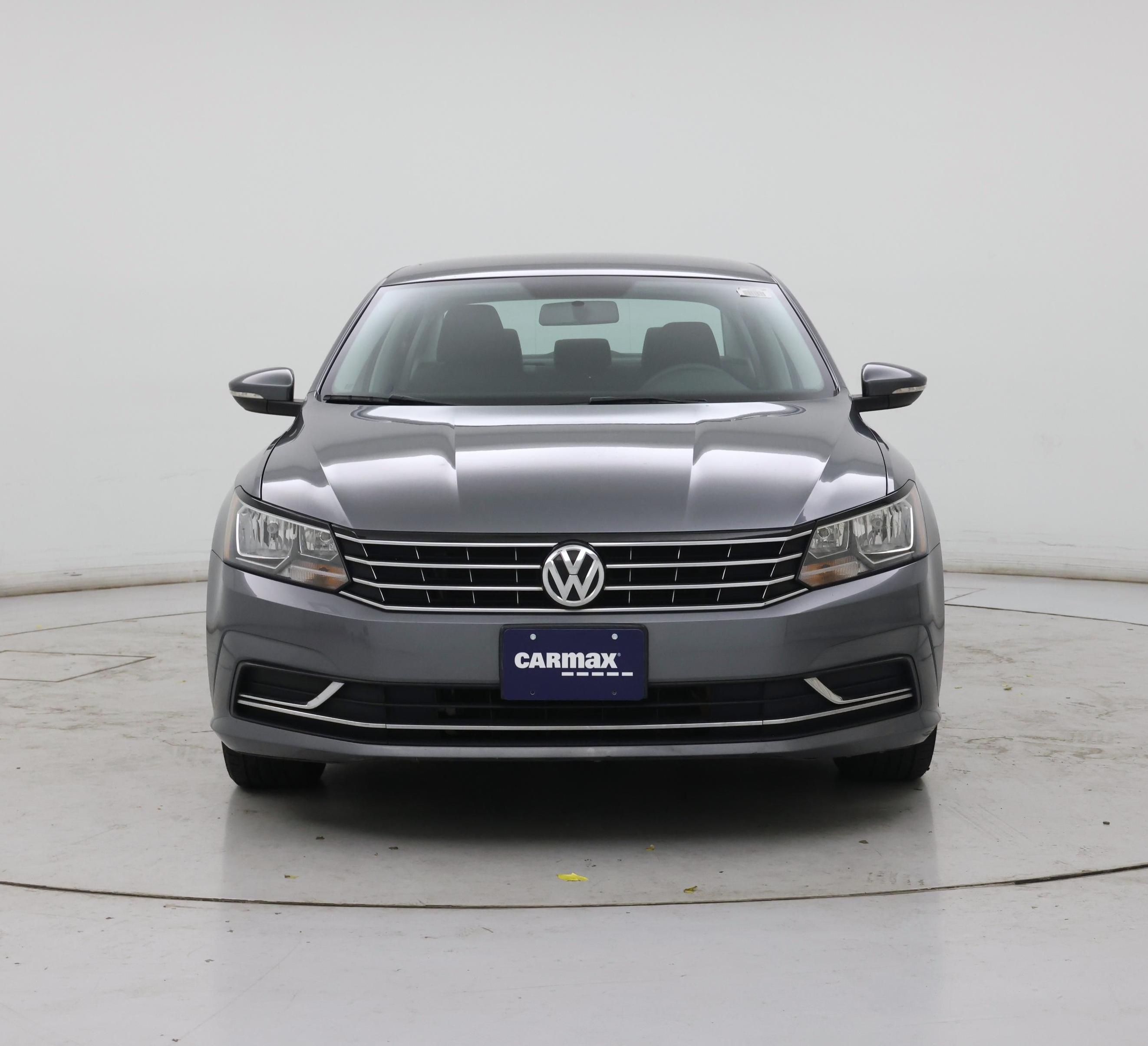Thumbnail: 2016 Volkswagen Passat - 5