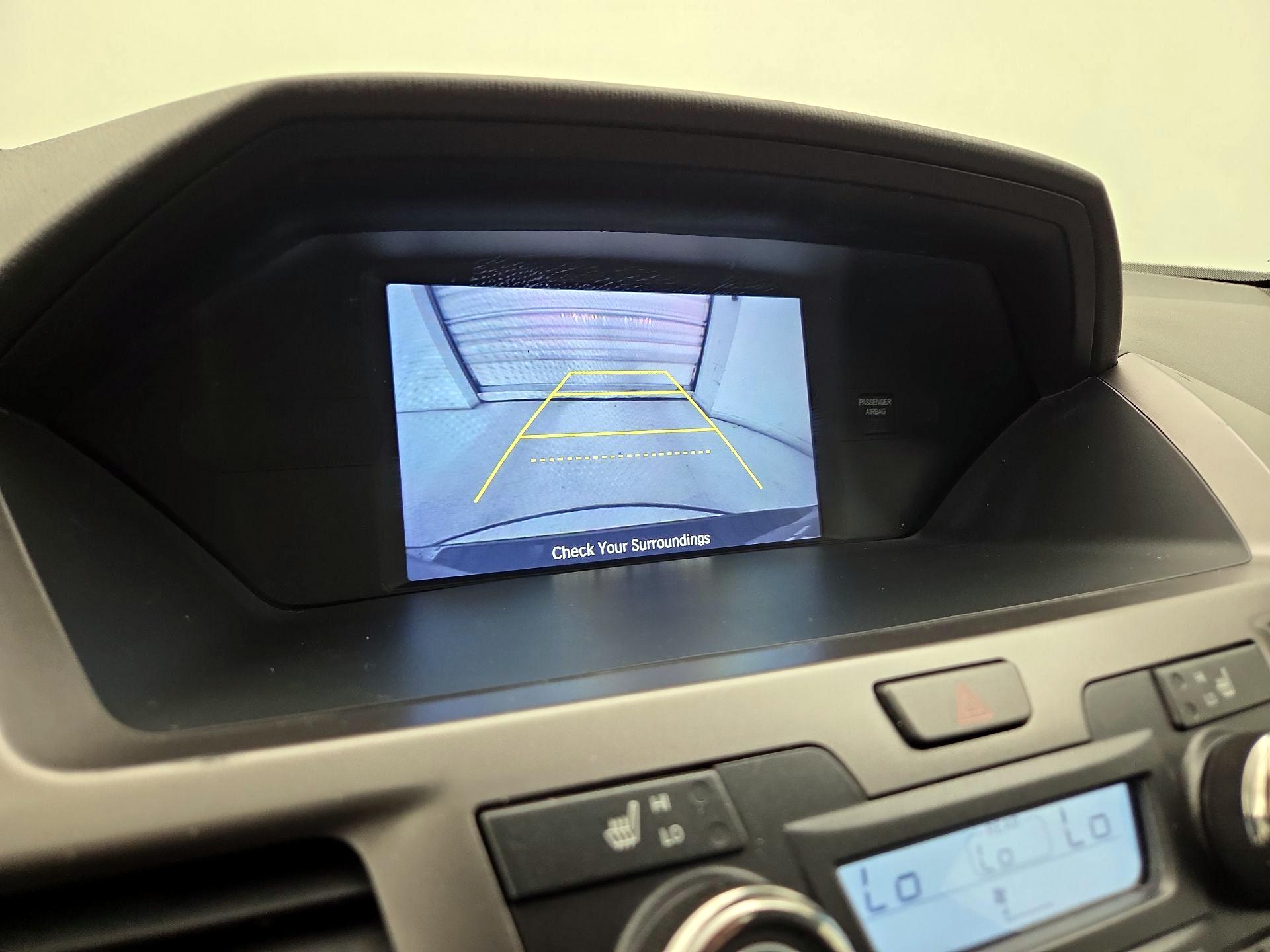 Thumbnail: 2016 Honda Odyssey - 14