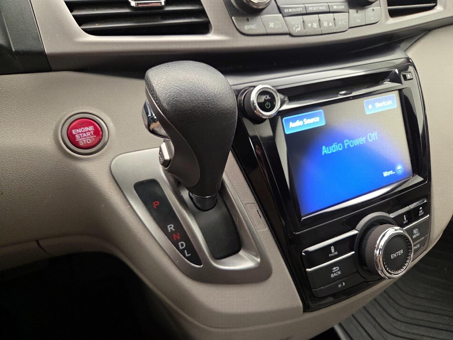 Thumbnail: 2016 Honda Odyssey - 17