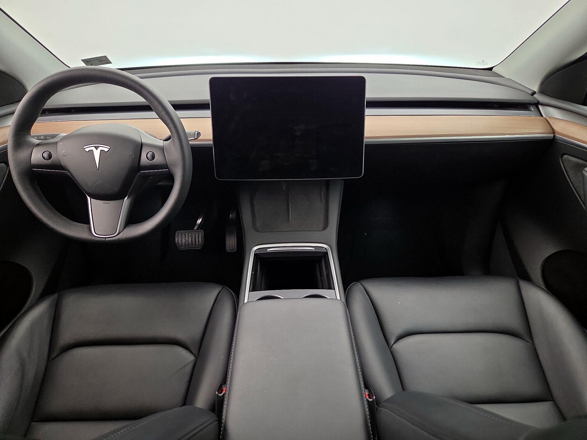 Thumbnail: 2023 Tesla Model Y - 9
