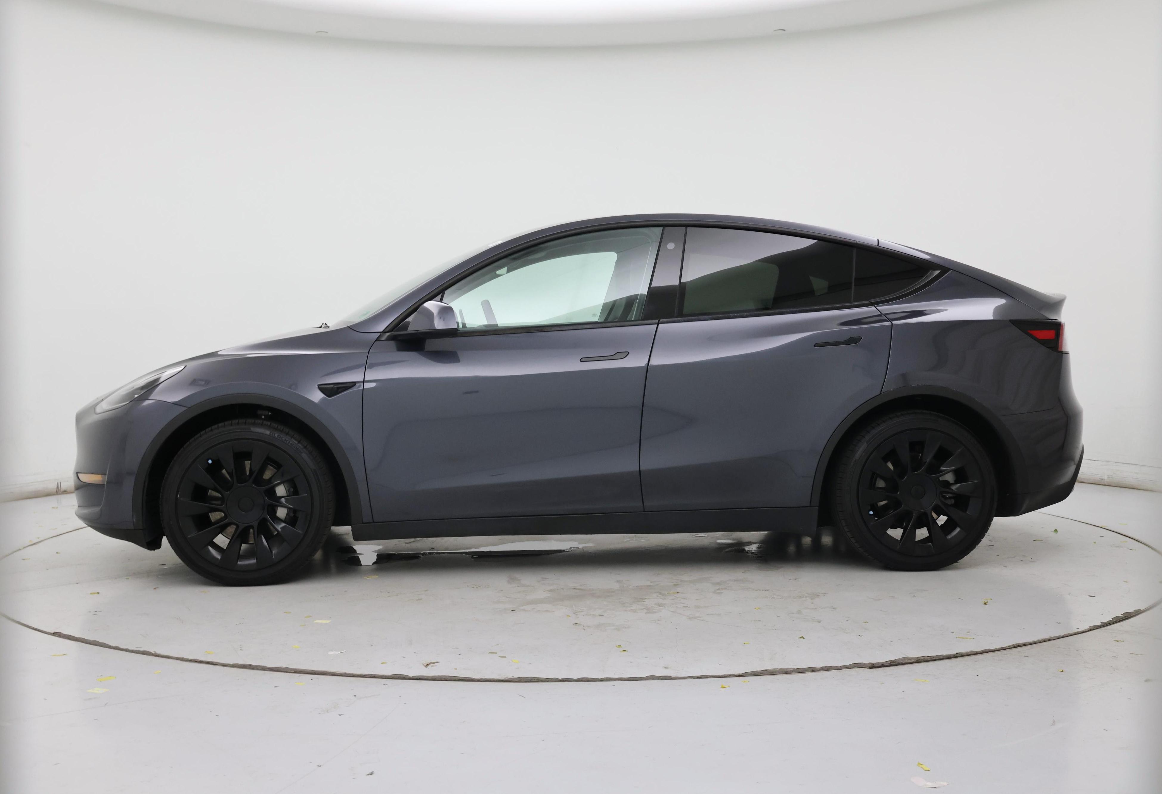 Thumbnail: 2023 Tesla Model Y - 3