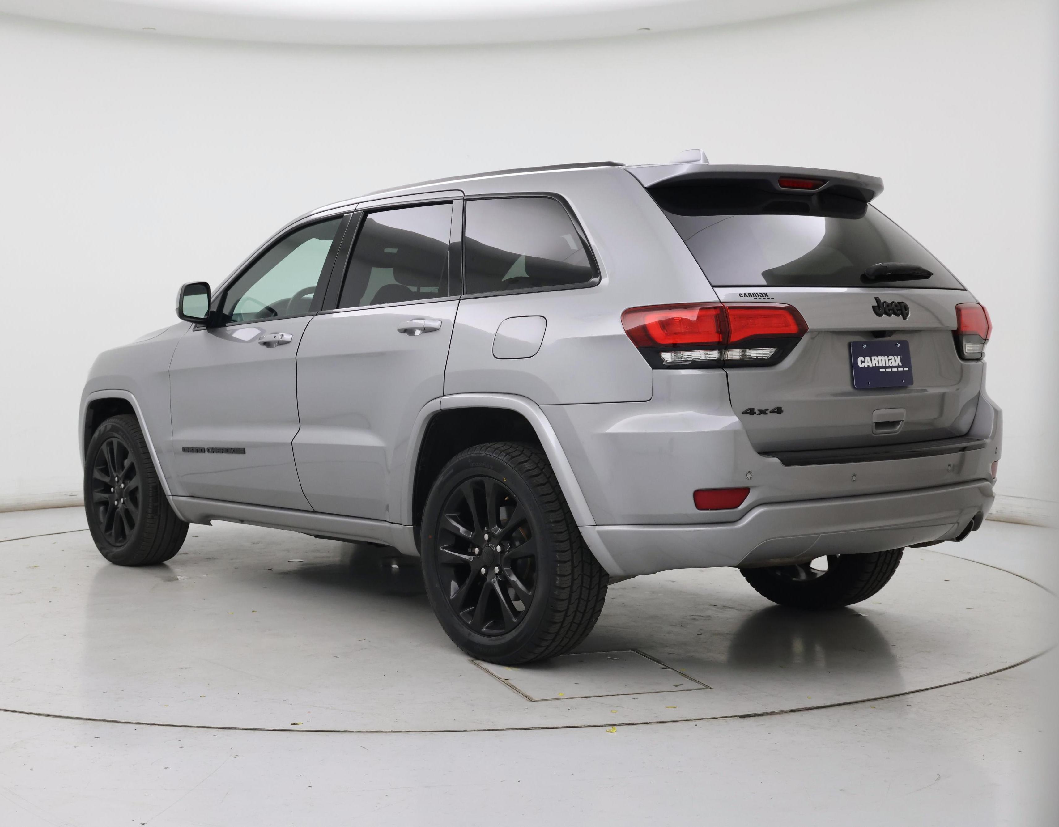 Thumbnail: 2018 Jeep Grand Cherokee - 2