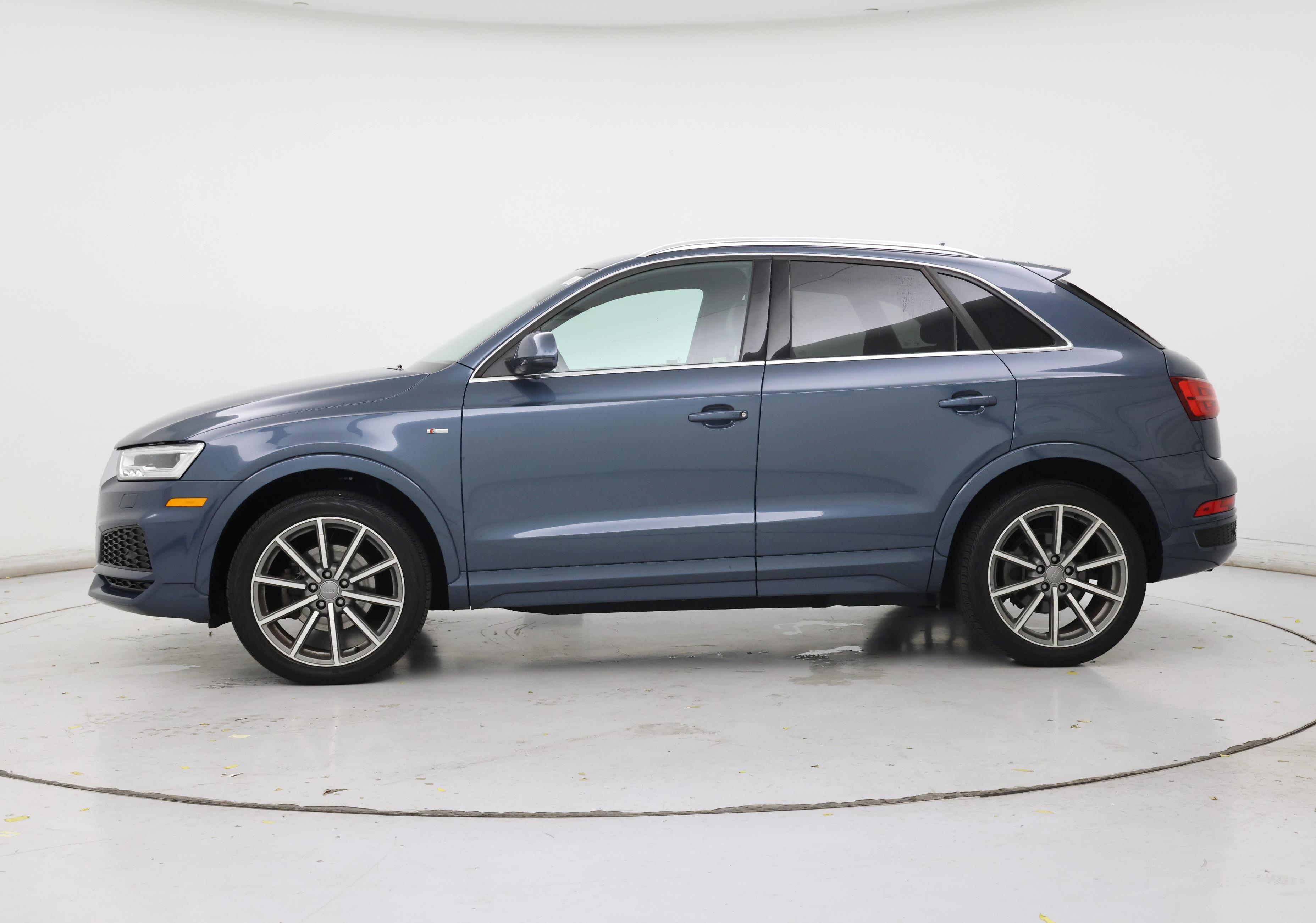 Thumbnail: 2018 Audi Q3 - 3