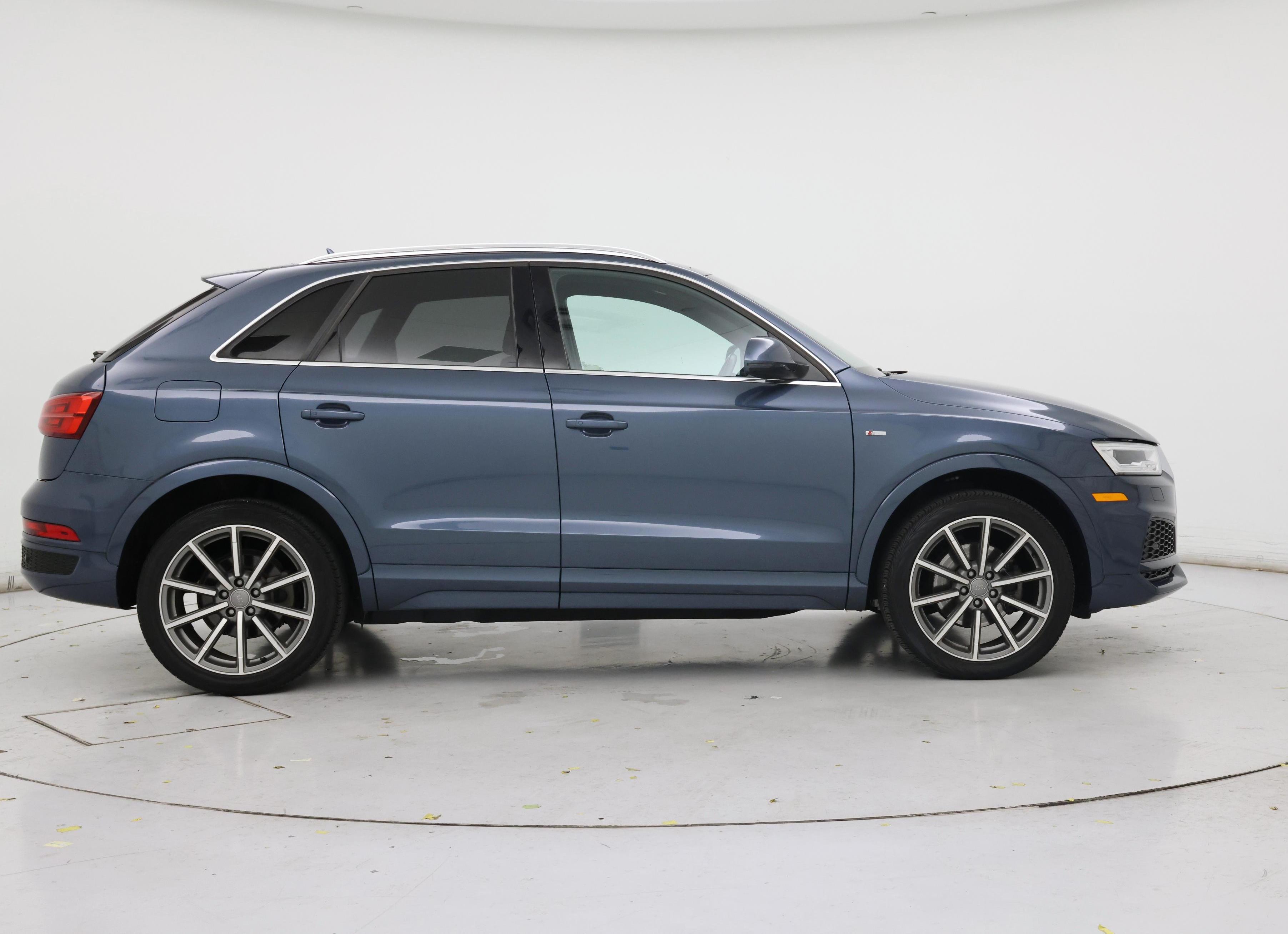 Thumbnail: 2018 Audi Q3 - 7