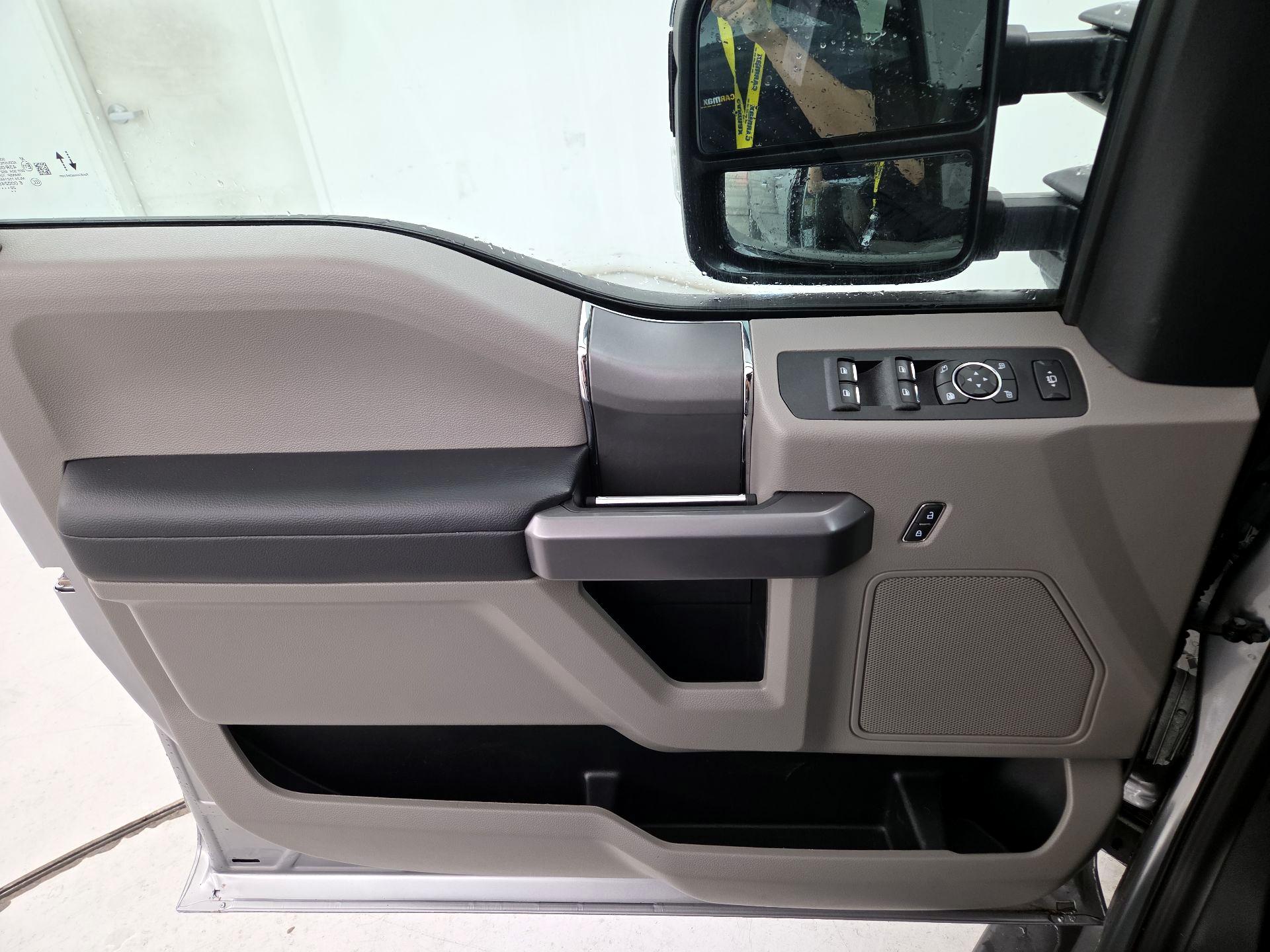 Thumbnail: 2020 Ford F-350 - 12