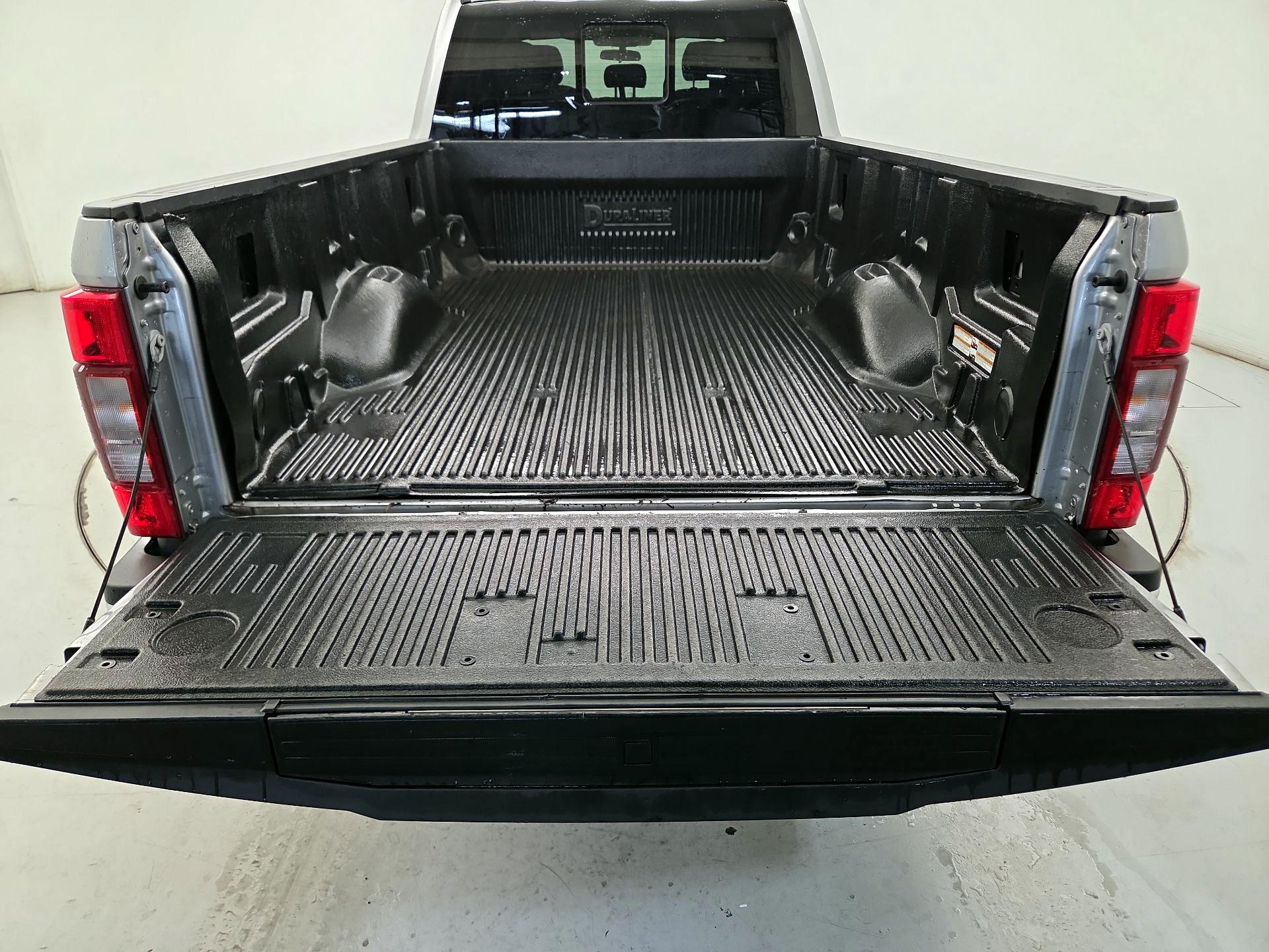 Thumbnail: 2020 Ford F-350 - 20