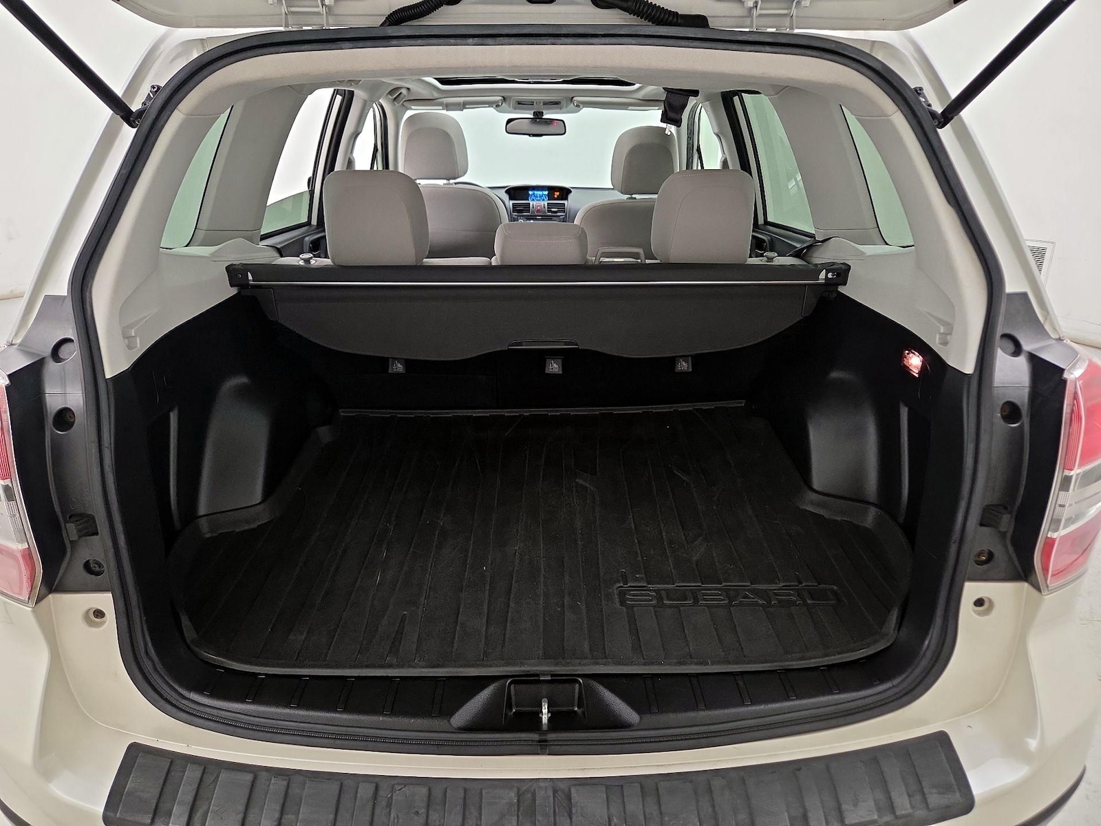2014 Subaru Forester i Premium - Photo 22
