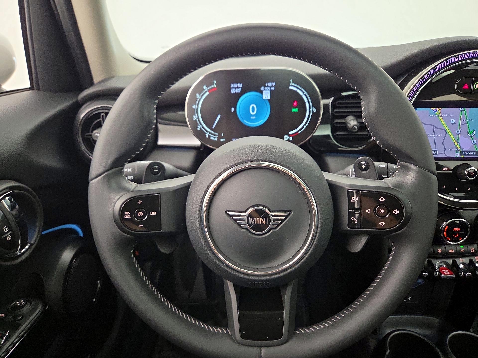 Thumbnail: 2024 MINI Cooper Hardtop - 10