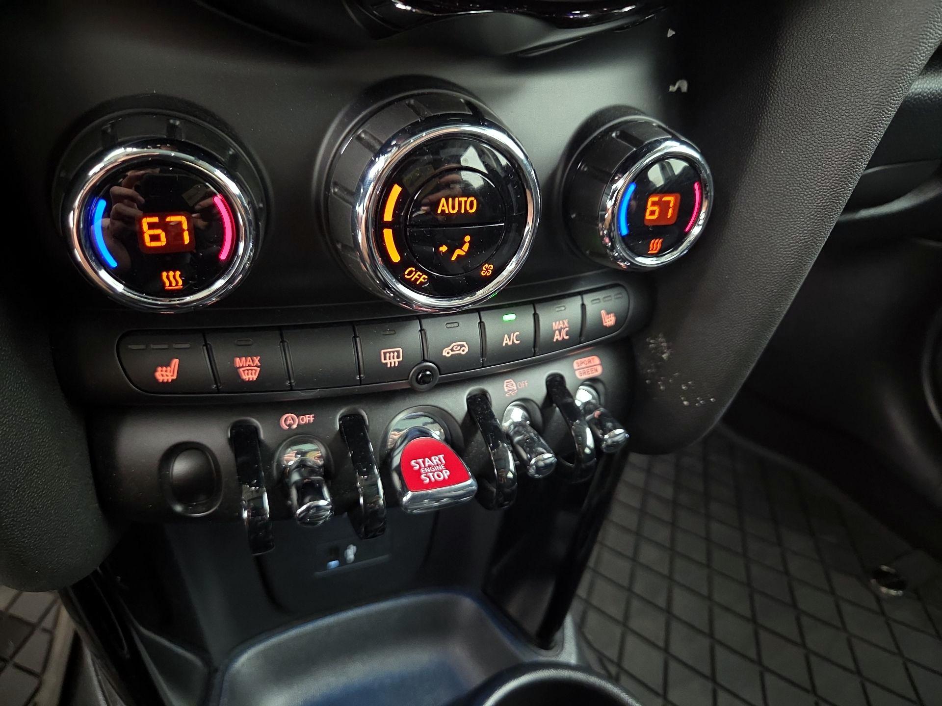 Thumbnail: 2024 MINI Cooper Hardtop - 17