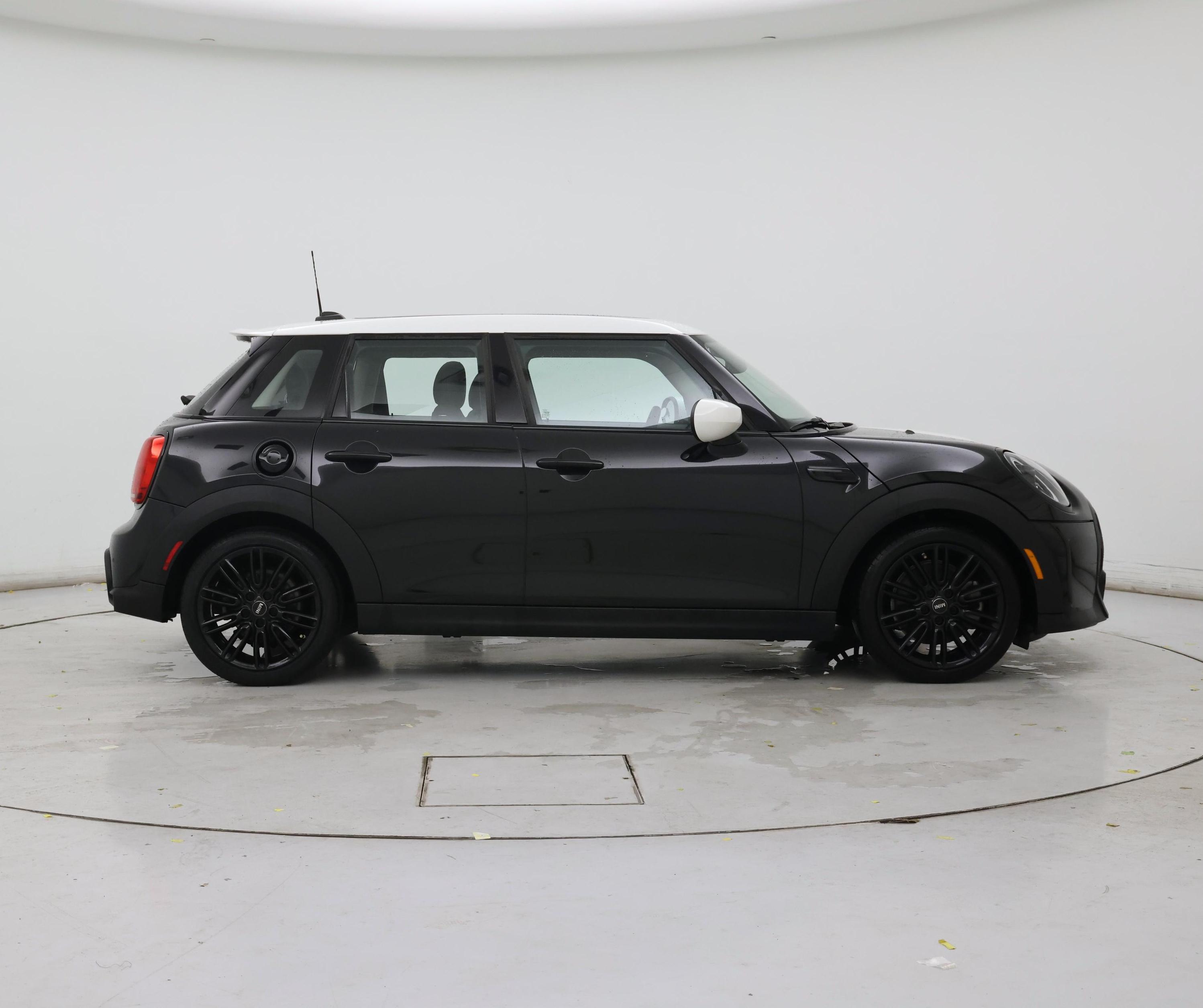 Thumbnail: 2024 MINI Cooper Hardtop - 7
