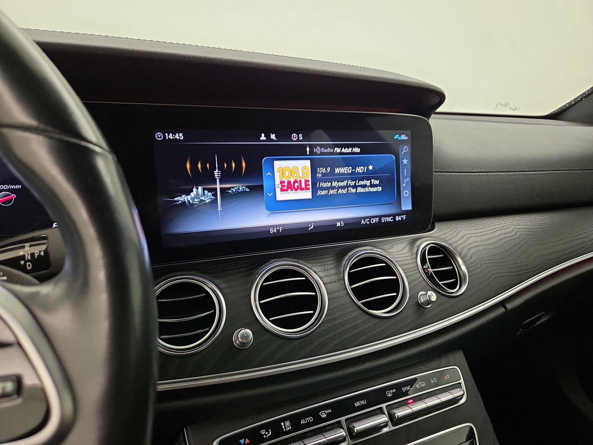 Thumbnail: 2019 Mercedes-Benz E-Class - 16