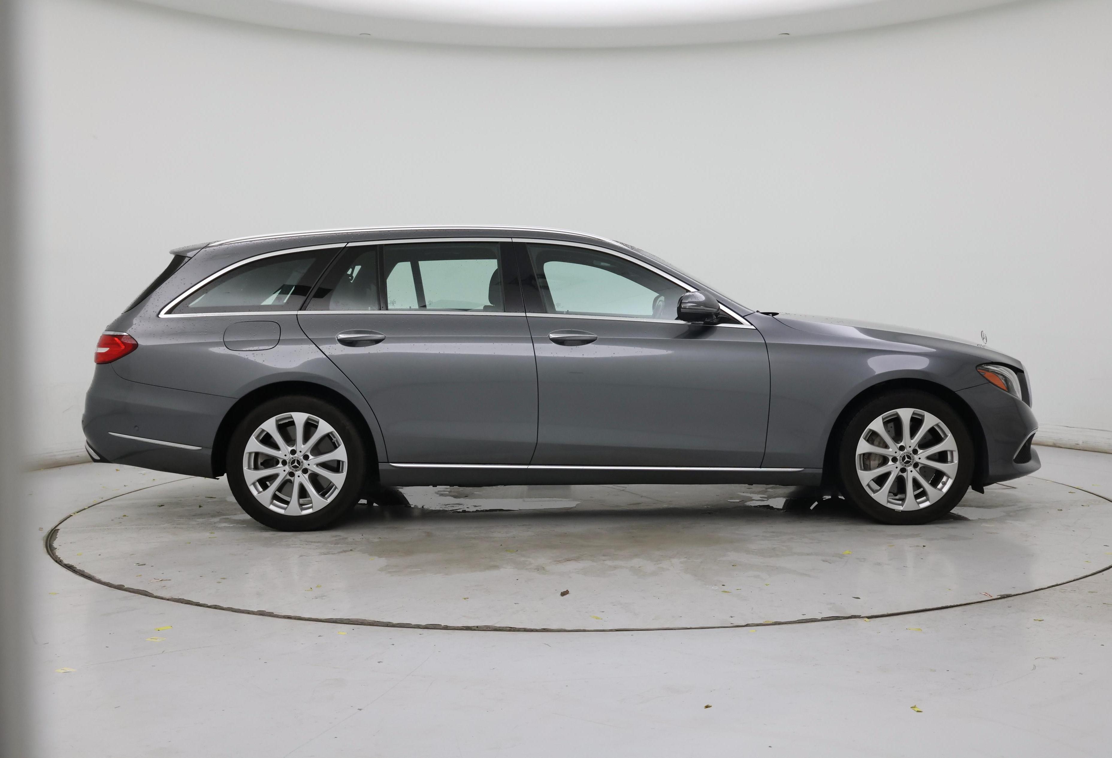 Thumbnail: 2019 Mercedes-Benz E-Class - 7