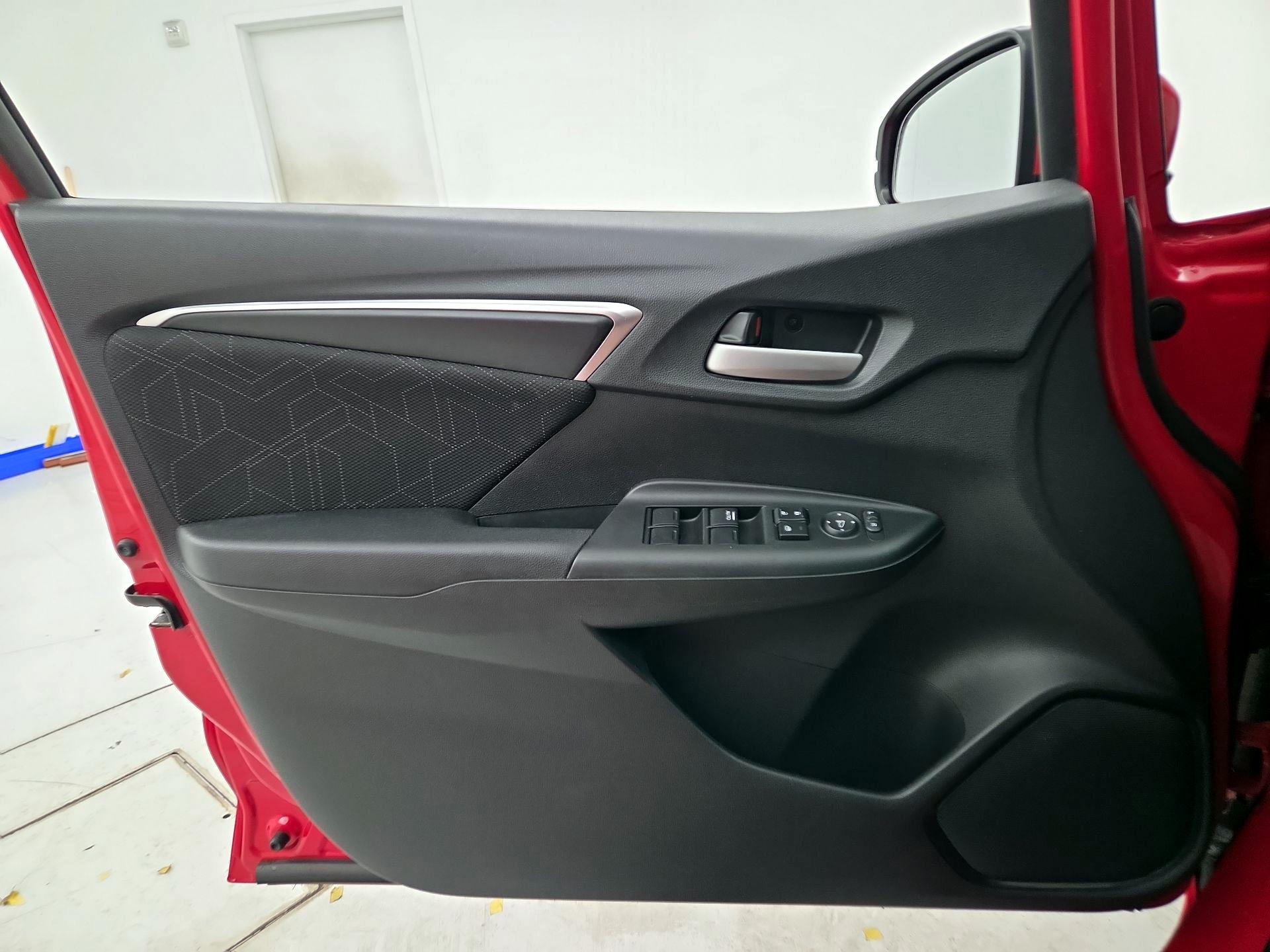 Thumbnail: 2015 Honda Fit - 12
