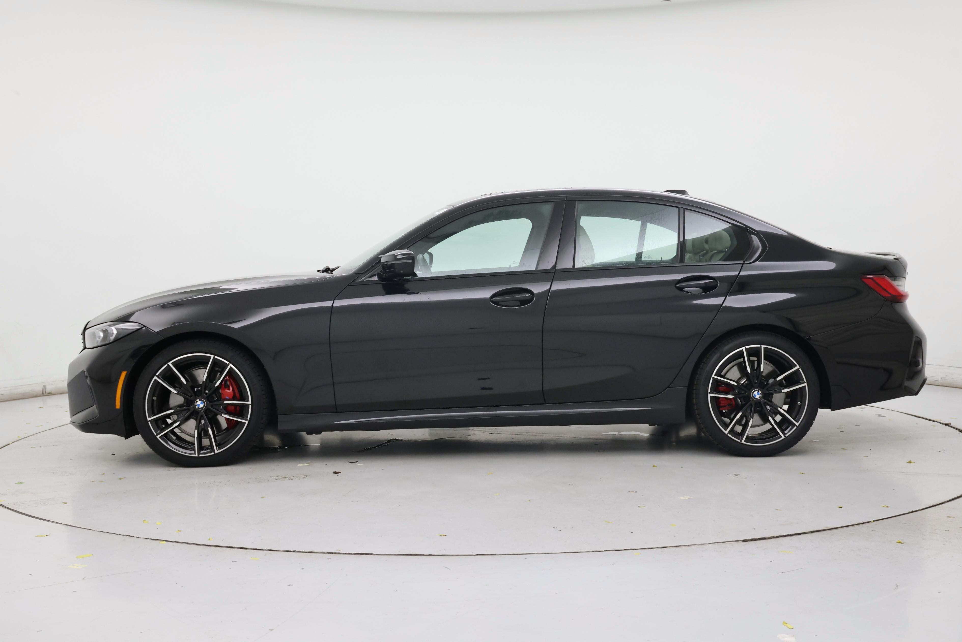 Thumbnail: 2023 BMW 3 Series - 3
