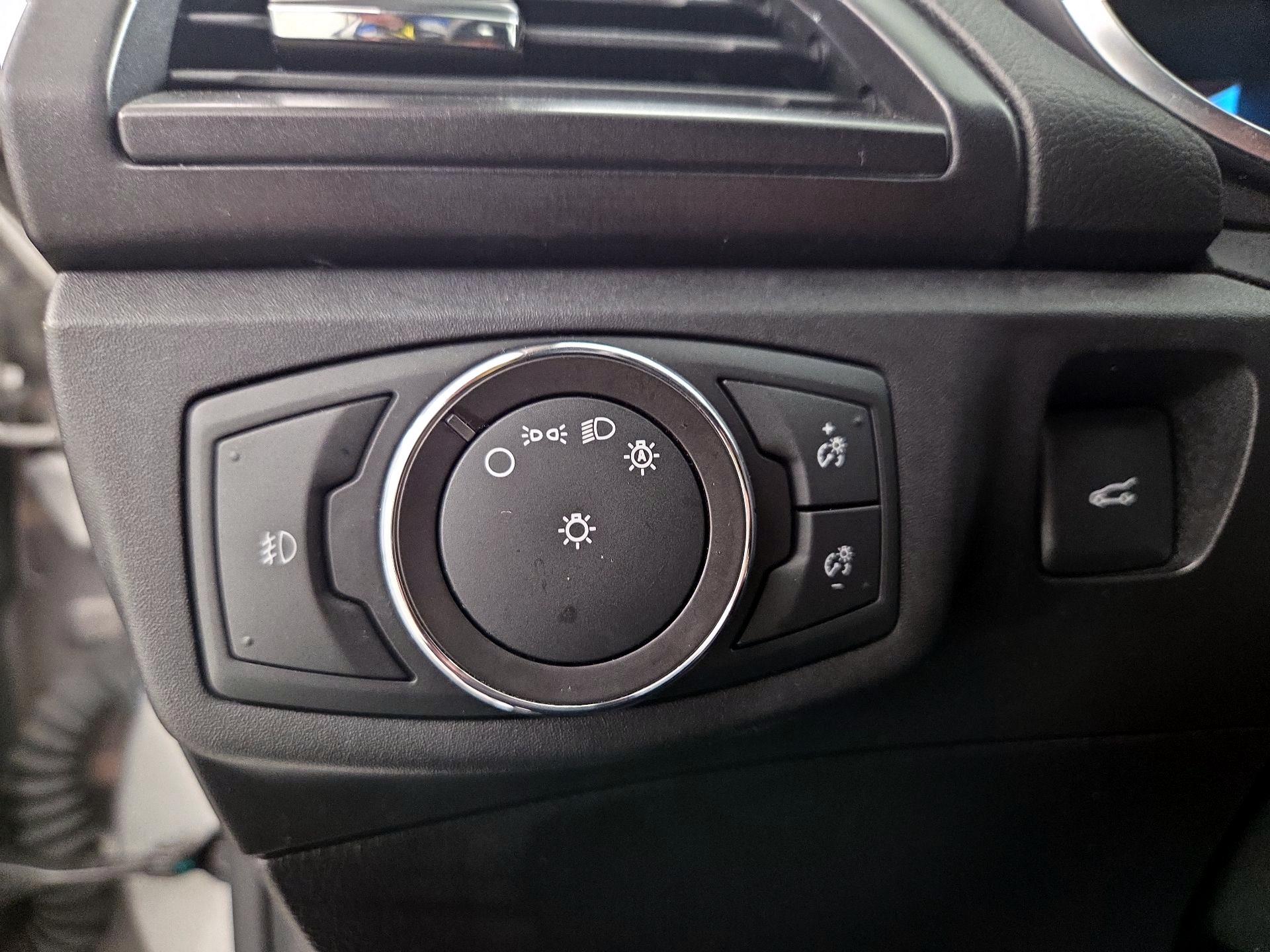 Thumbnail: 2018 Ford Fusion - 13