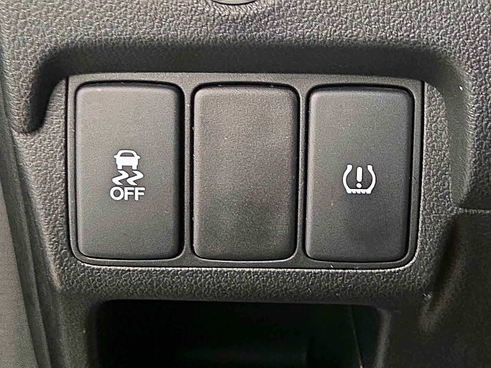 Thumbnail: 2016 Honda CR-V - 13