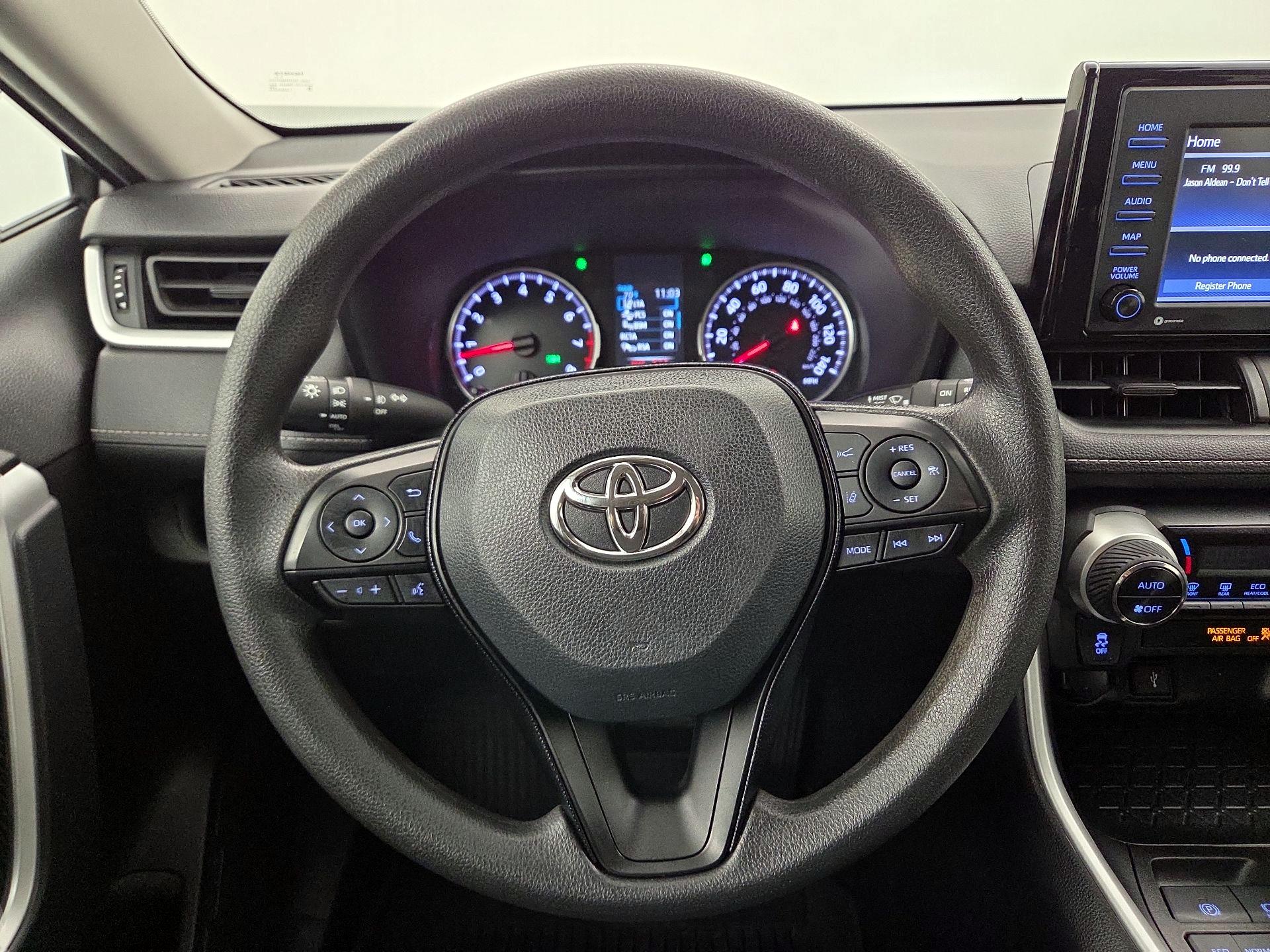 Thumbnail: 2021 Toyota RAV4 - 10
