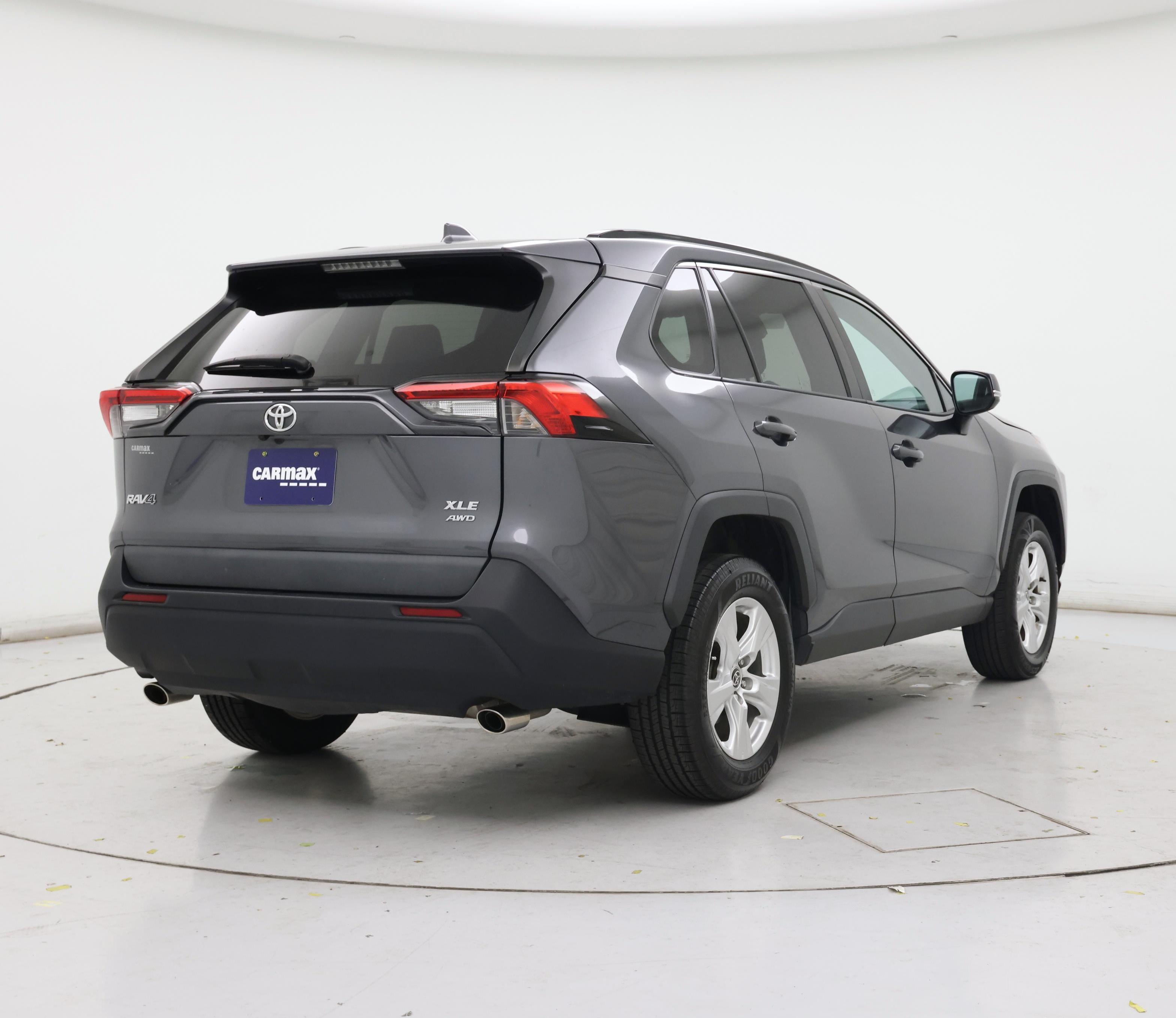 Thumbnail: 2021 Toyota RAV4 - 8