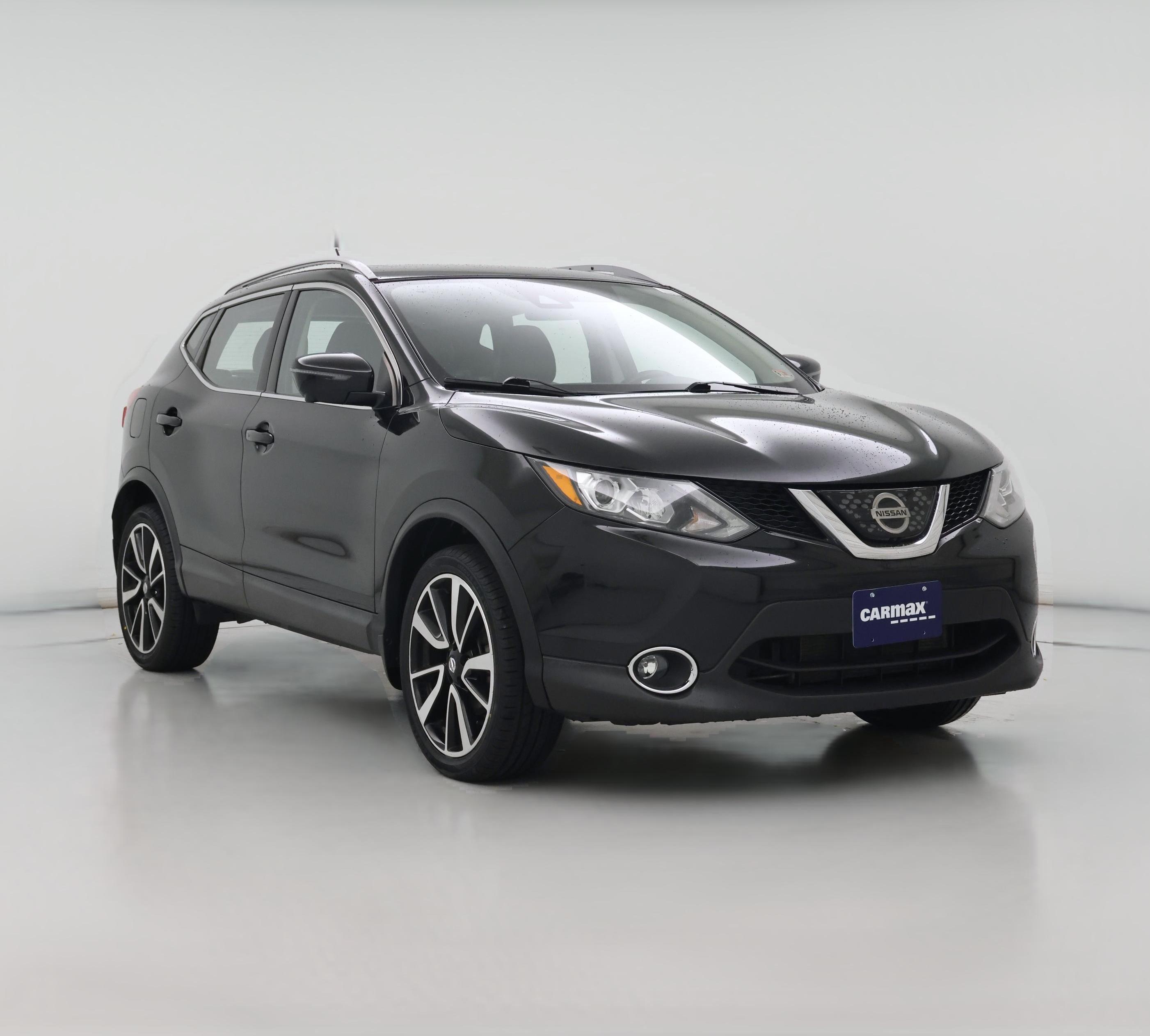 Thumbnail: 2018 Nissan Rogue Sport - 1