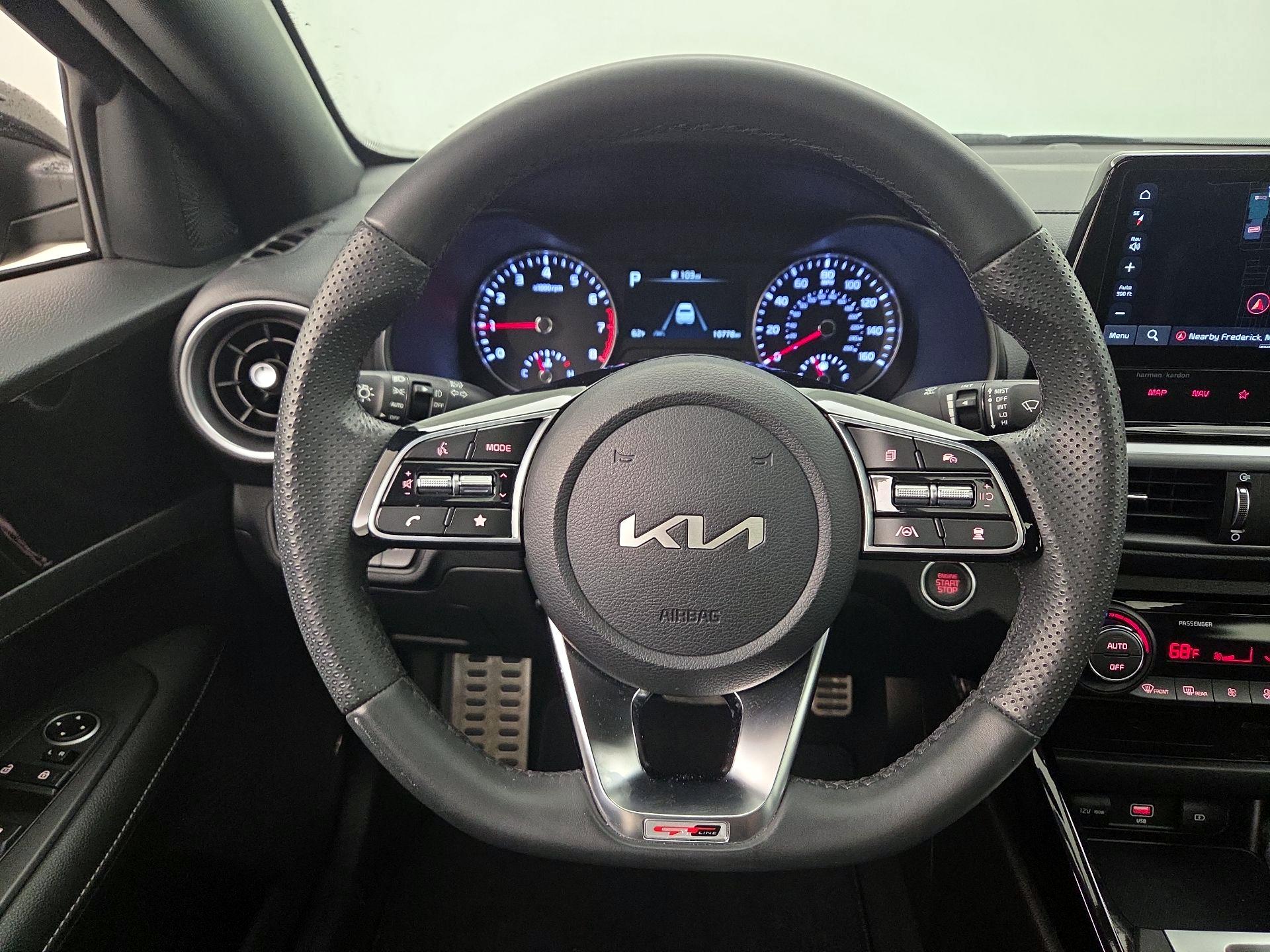 Thumbnail: 2023 Kia Forte - 10