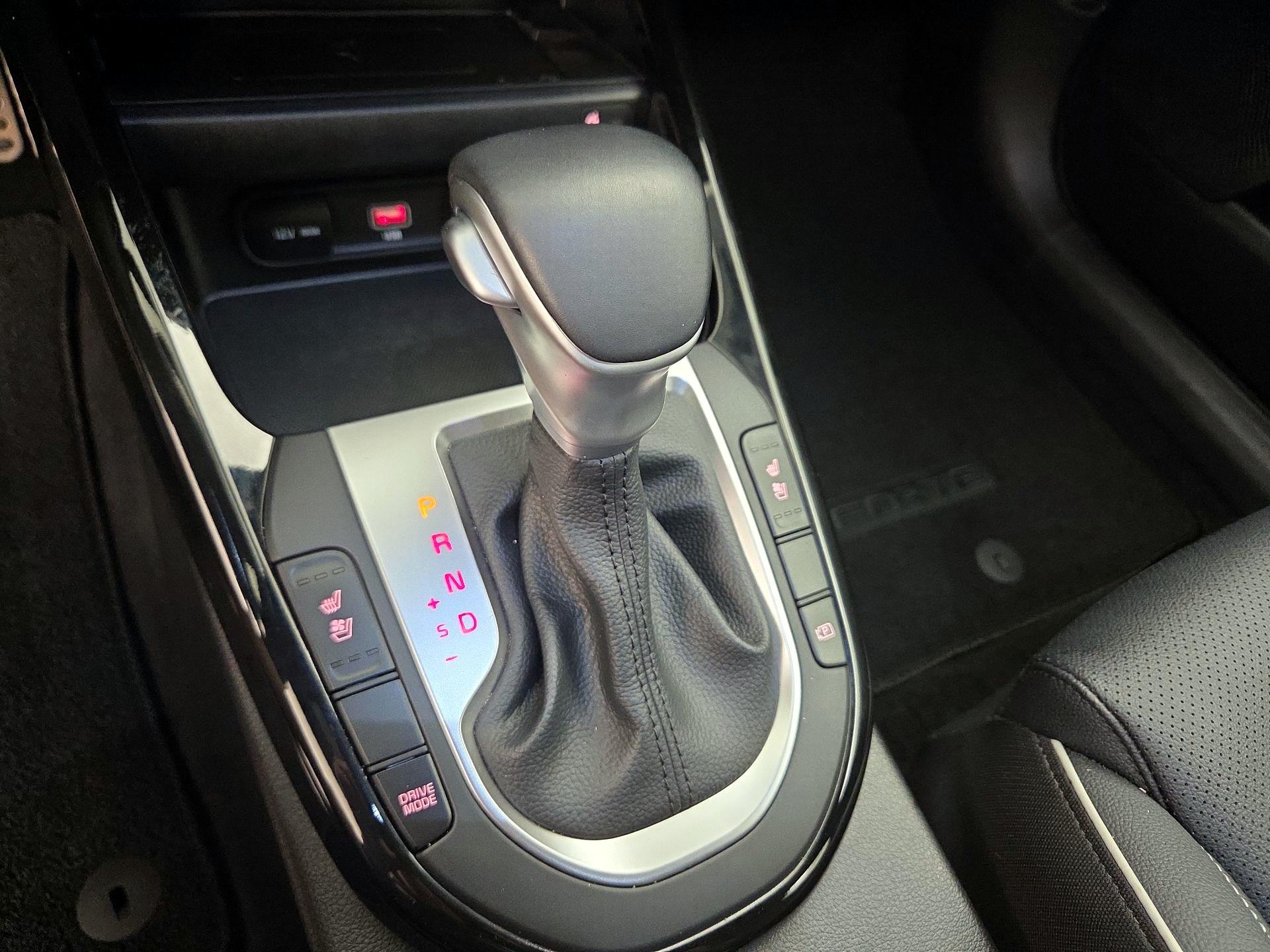 Thumbnail: 2023 Kia Forte - 18