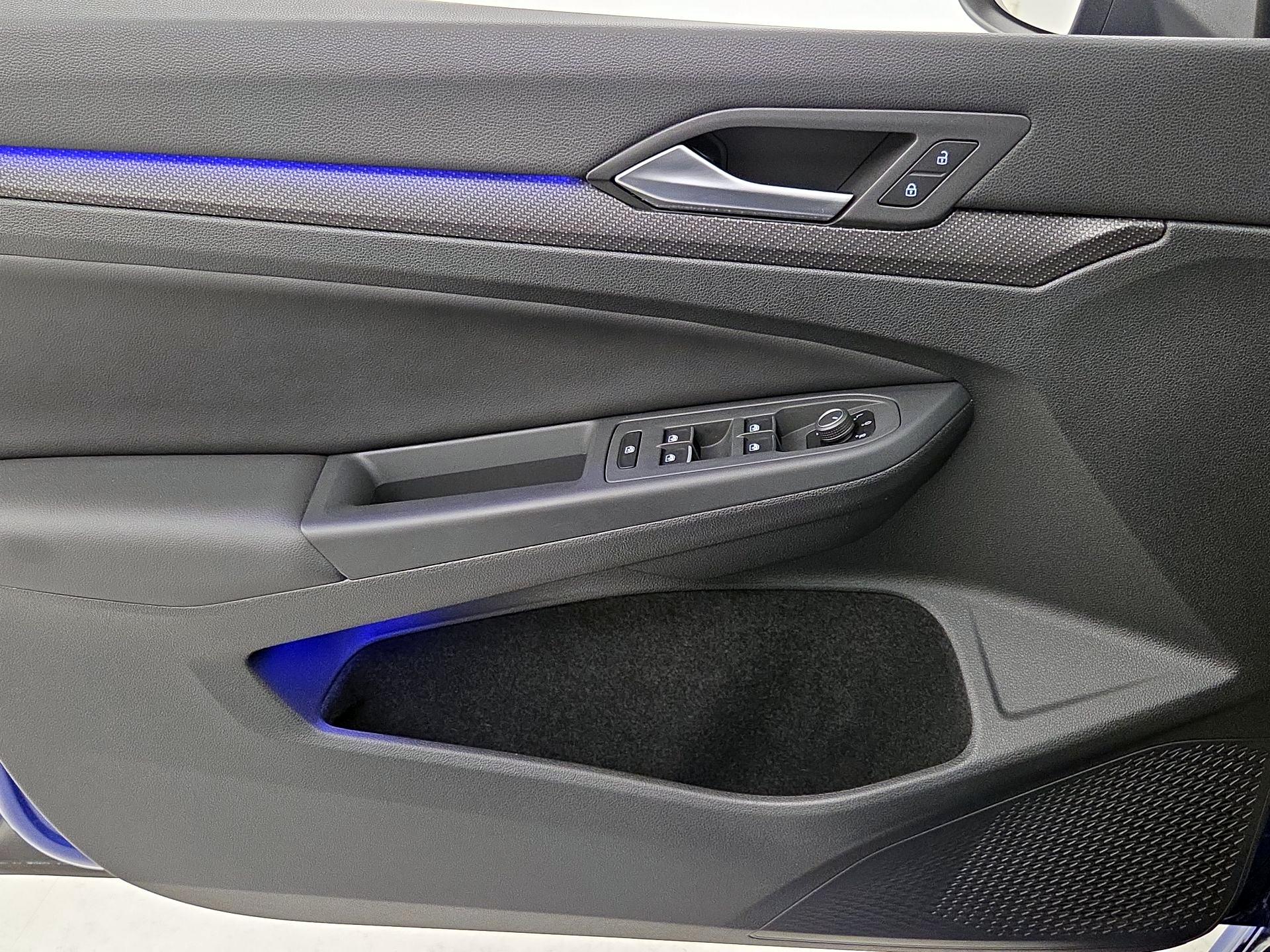 Thumbnail: 2024 Volkswagen Golf - 12