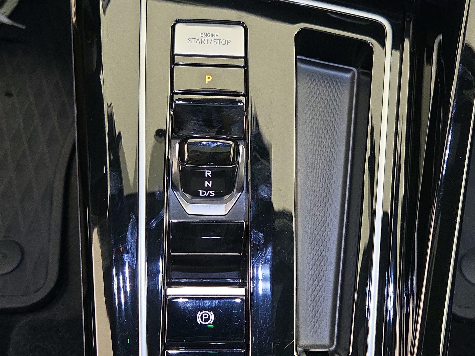 Thumbnail: 2024 Volkswagen Golf - 18