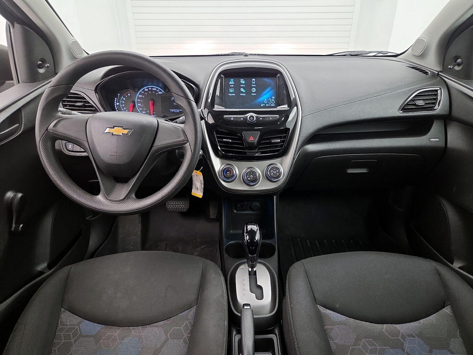 2017 Chevrolet Spark LS - Photo 10