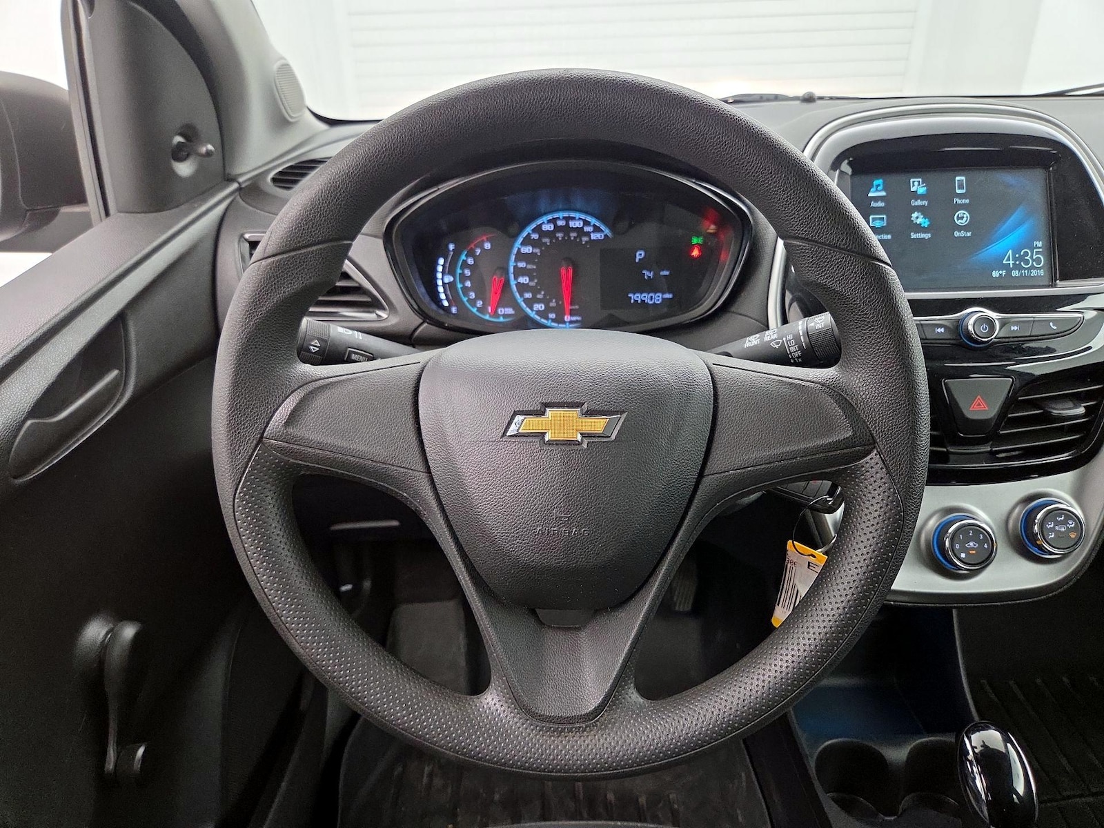 2017 Chevrolet Spark LS - Photo 11