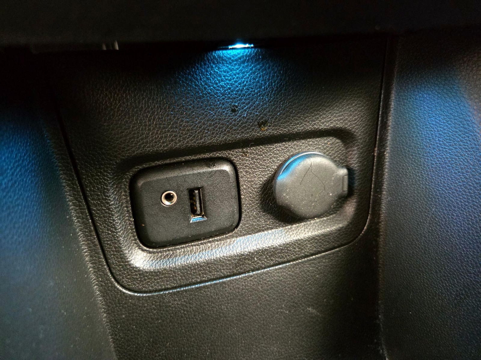 2017 Chevrolet Spark LS - Photo 19