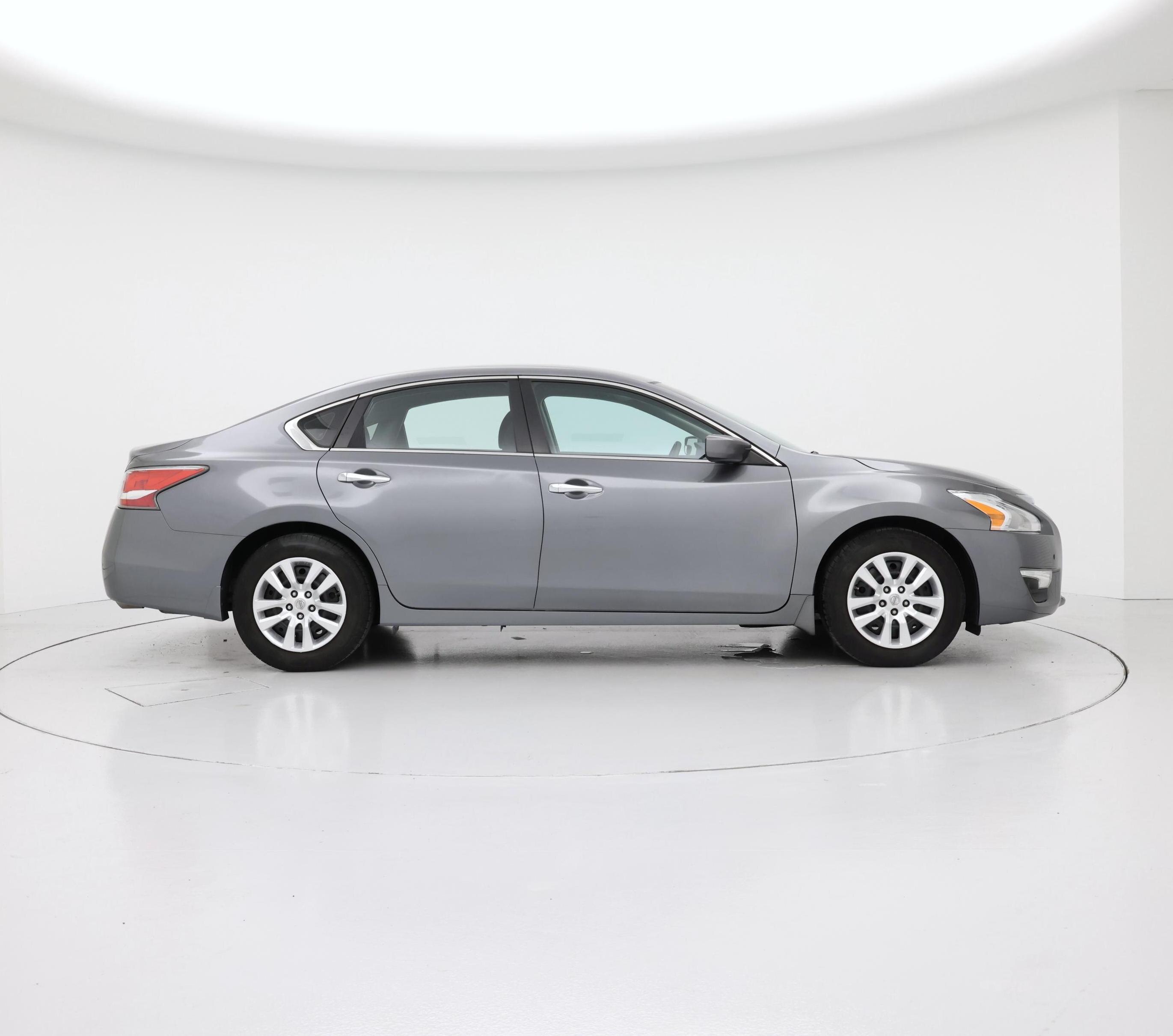Thumbnail: 2015 Nissan Altima - 7