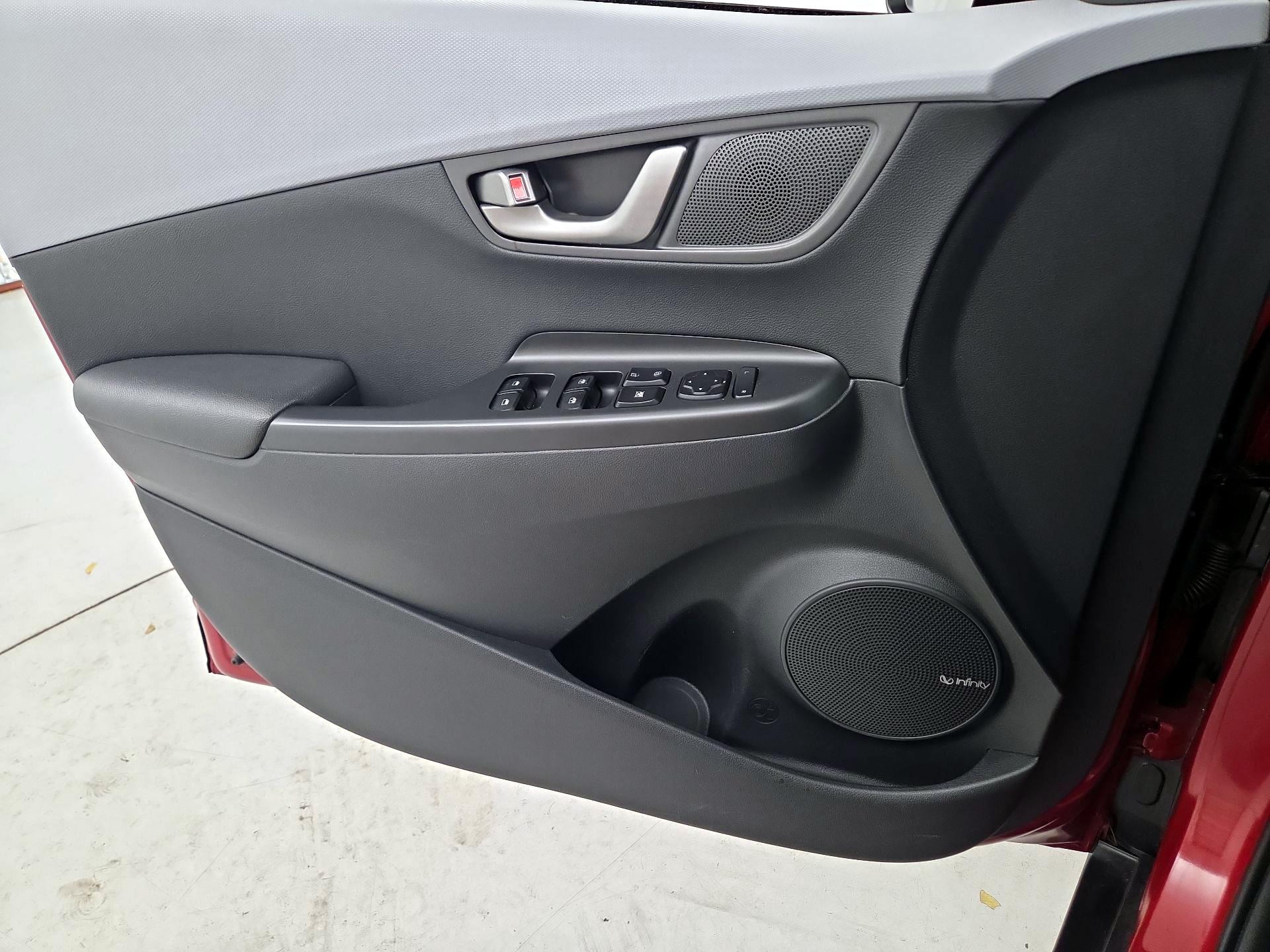 Thumbnail: 2021 Hyundai Kona - 12