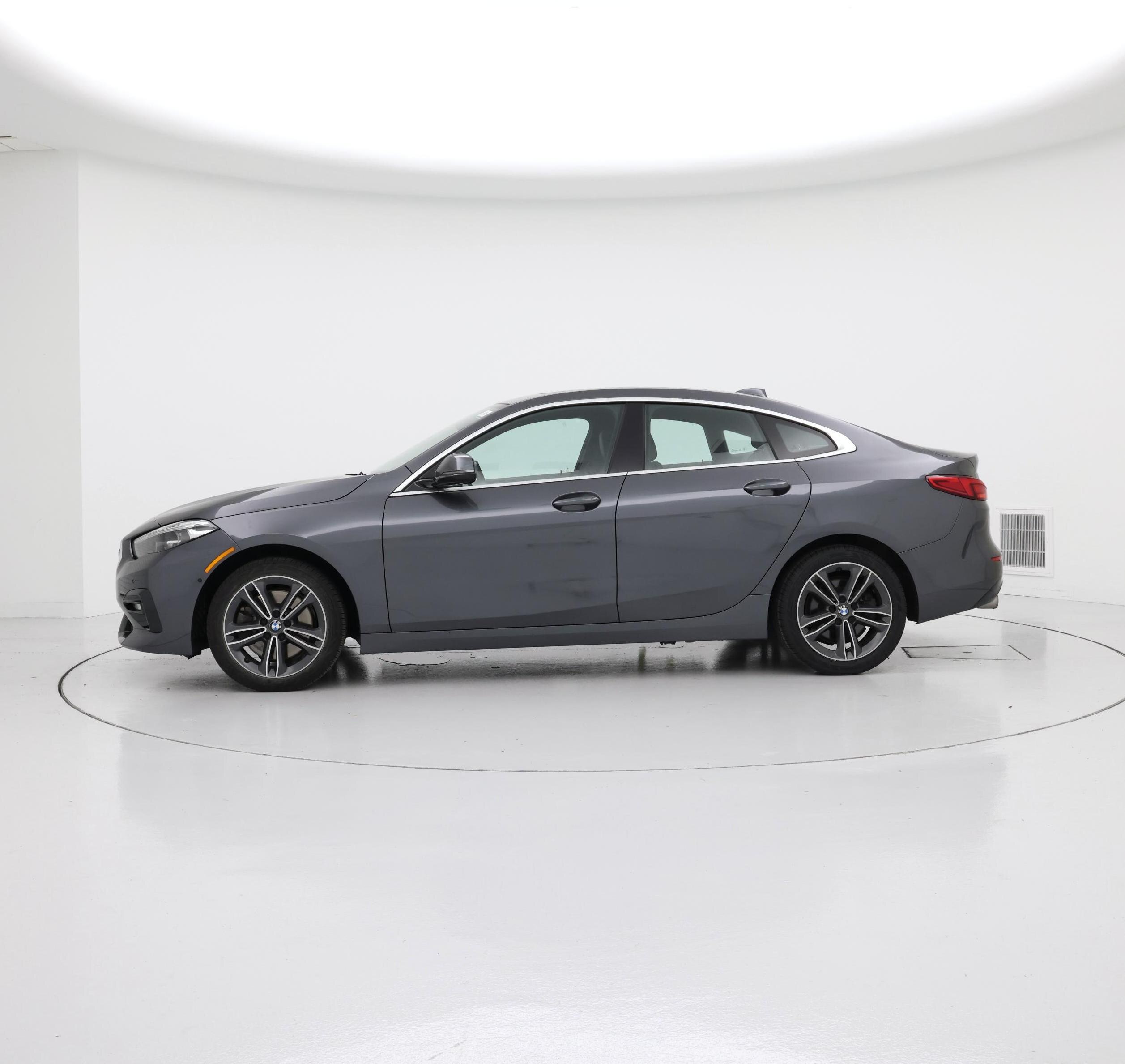 Thumbnail: 2021 BMW 2 Series - 3