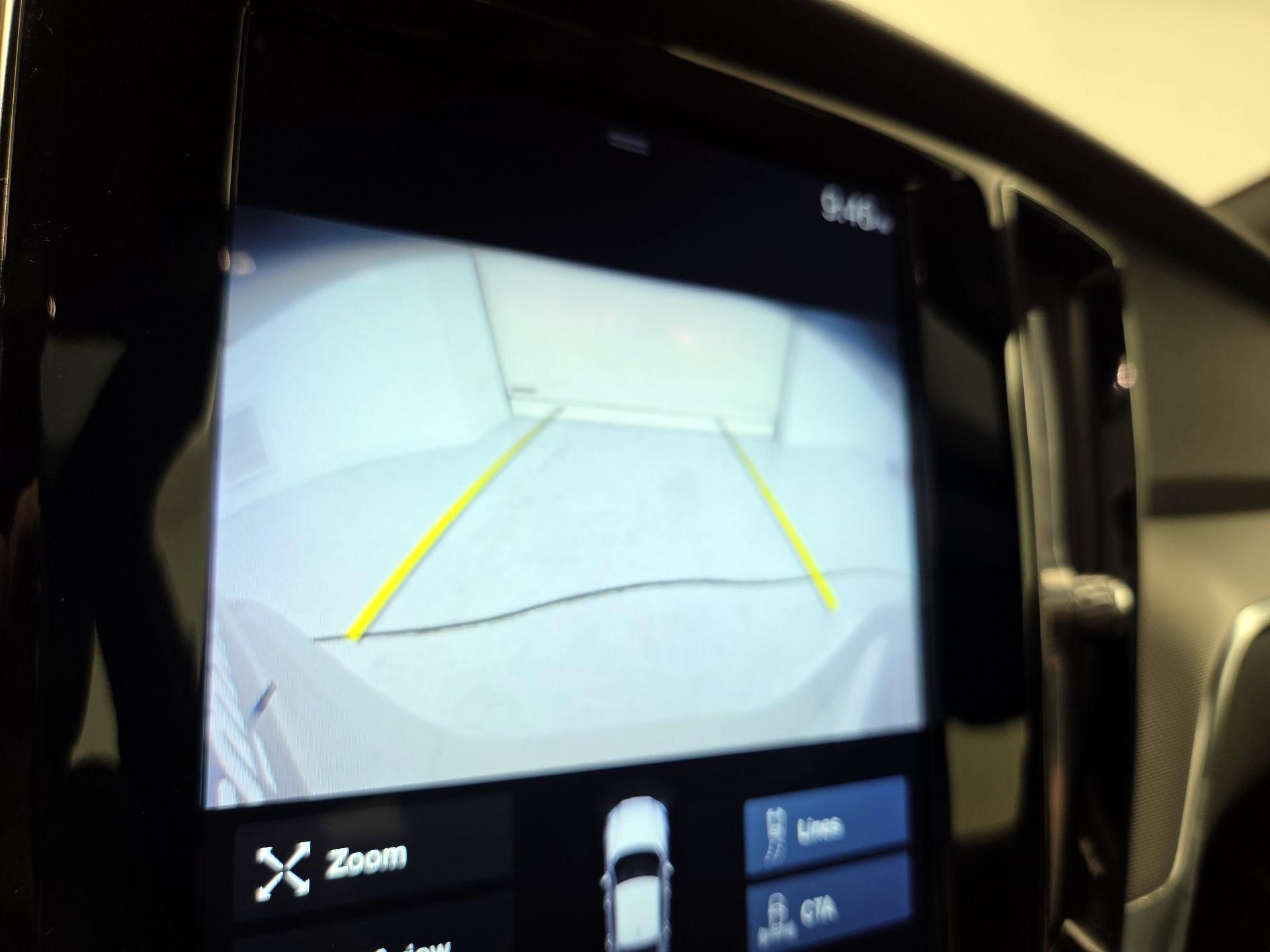 Thumbnail: 2019 Volvo S60 - 15
