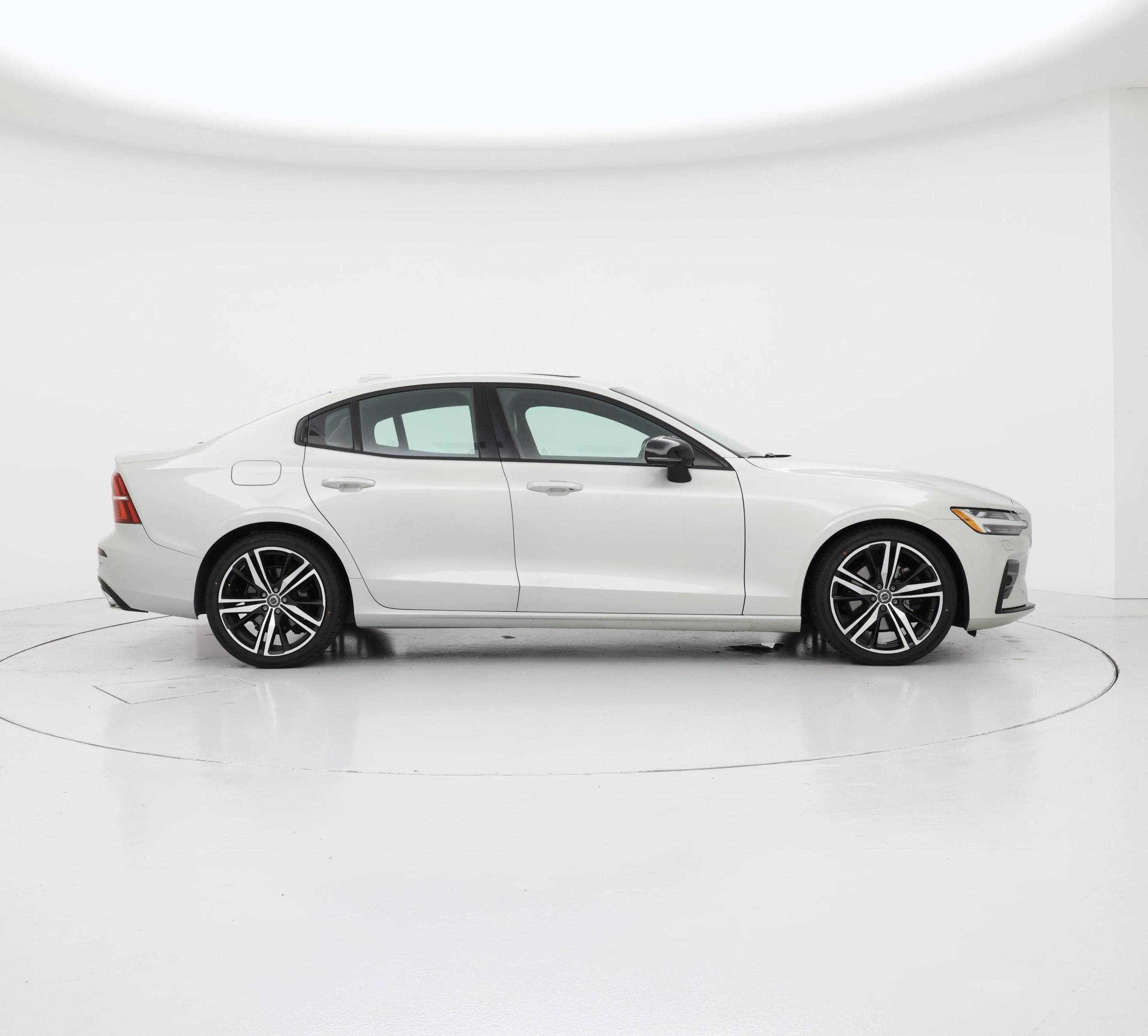 Thumbnail: 2019 Volvo S60 - 7
