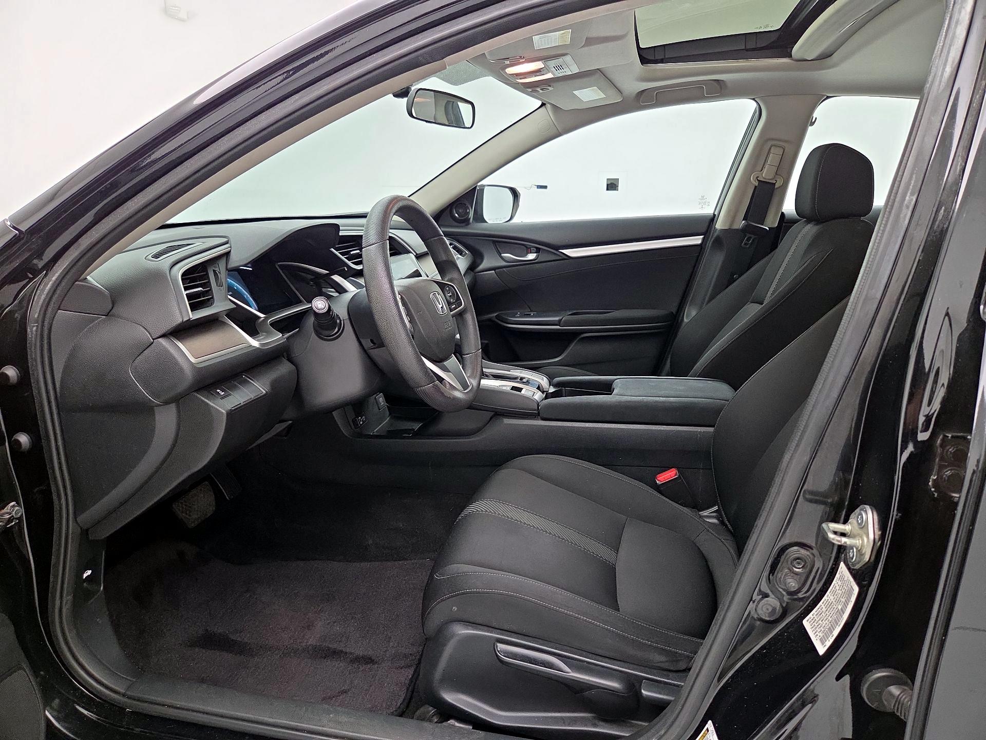 Thumbnail: 2016 Honda Civic - 11