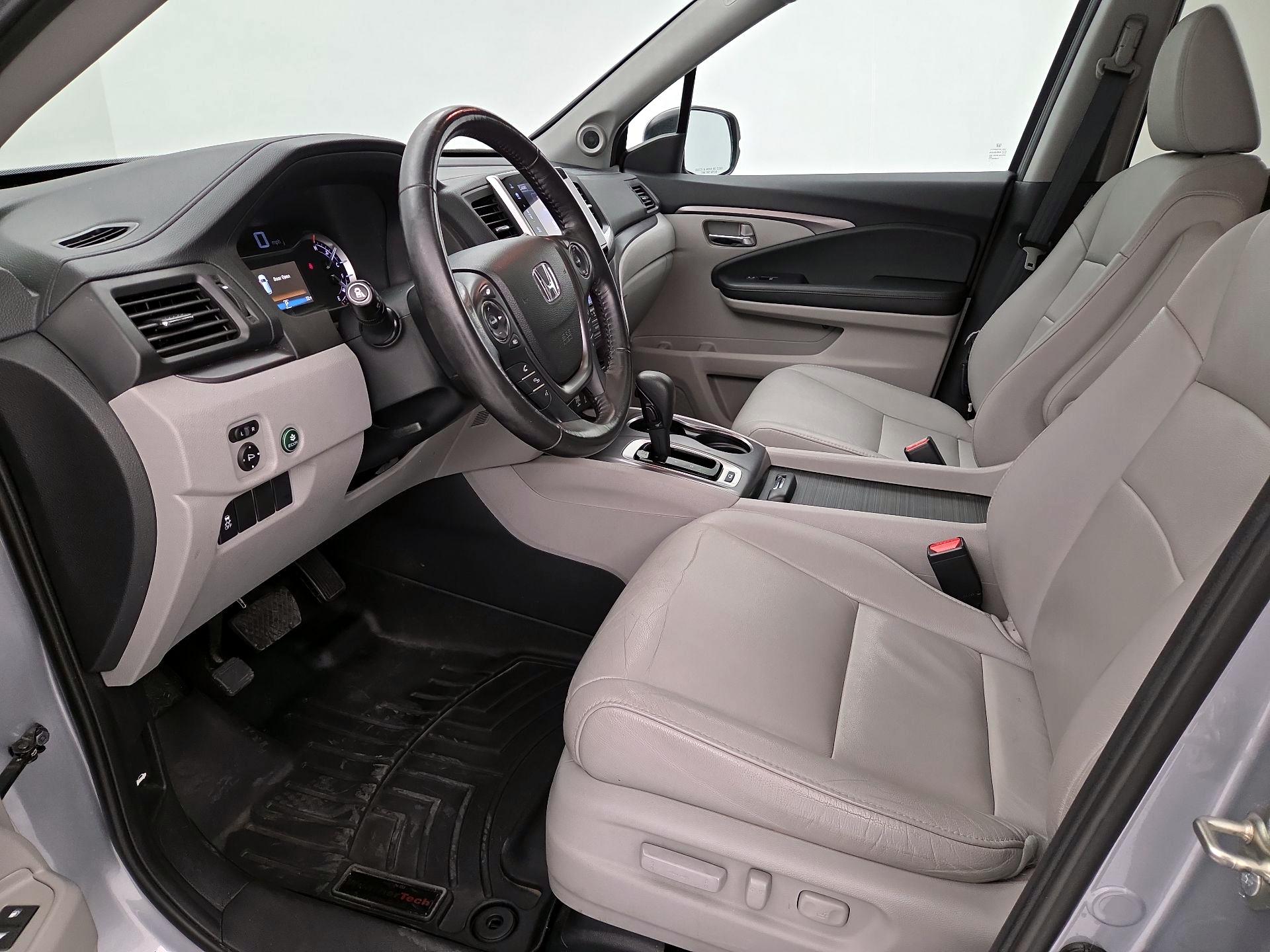 Thumbnail: 2018 Honda Pilot - 11
