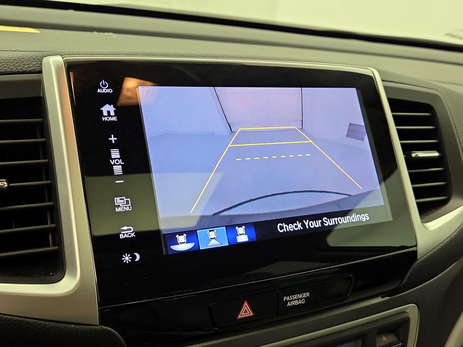 Thumbnail: 2018 Honda Pilot - 14