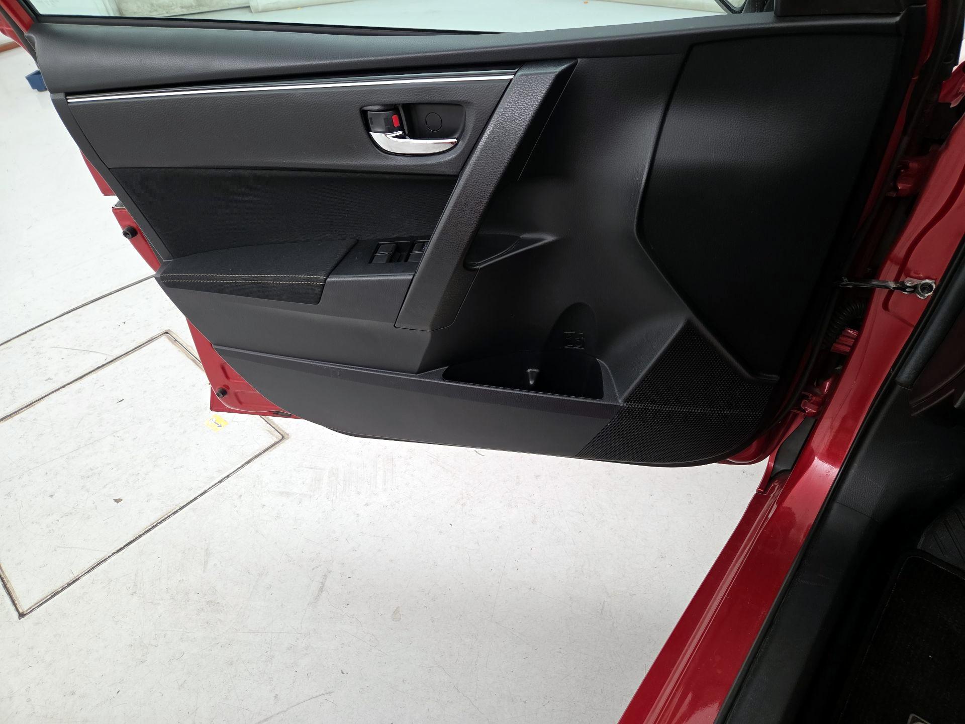 Thumbnail: 2019 Toyota Corolla - 12