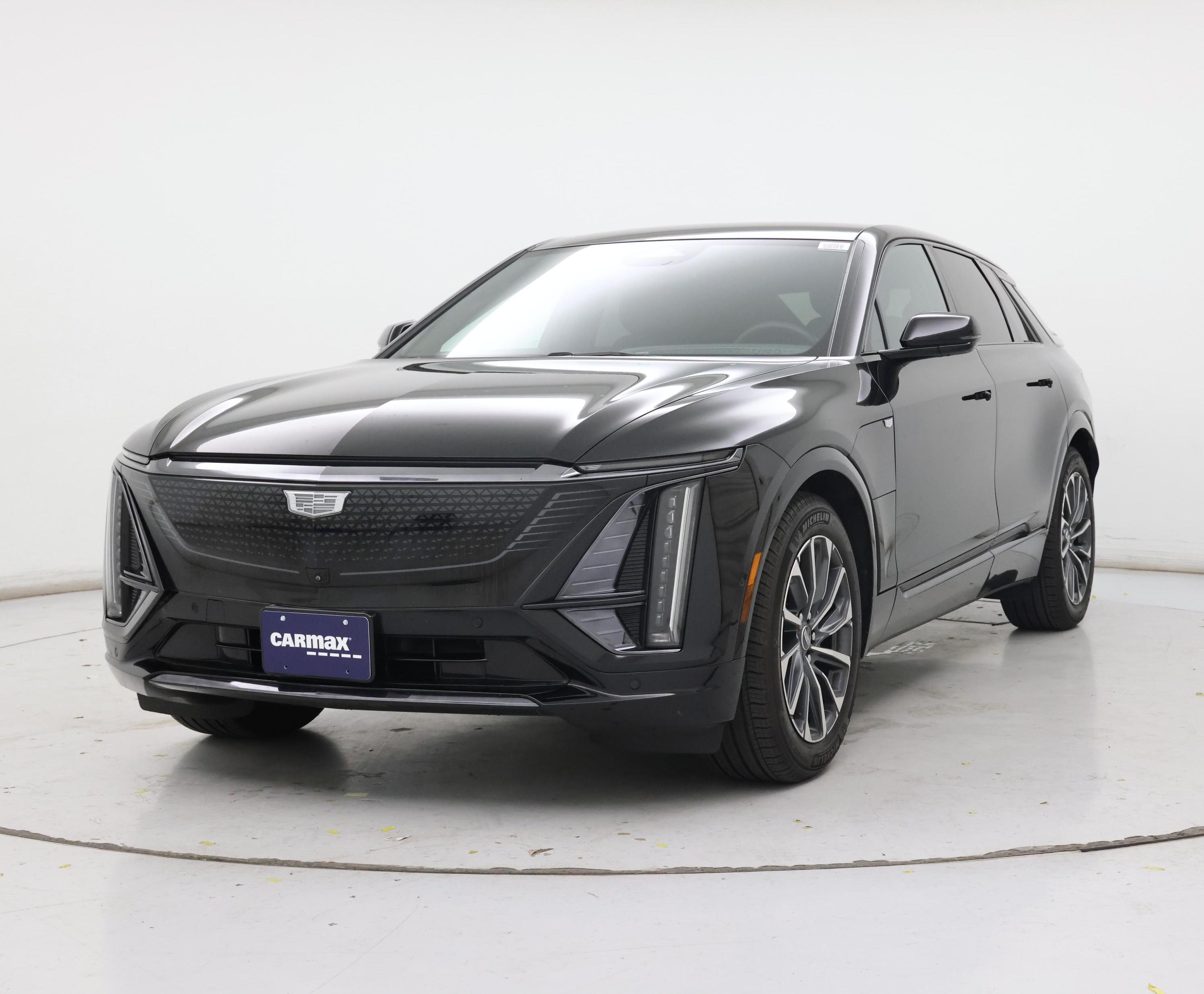 Thumbnail: 2024 Cadillac Lyriq - 4