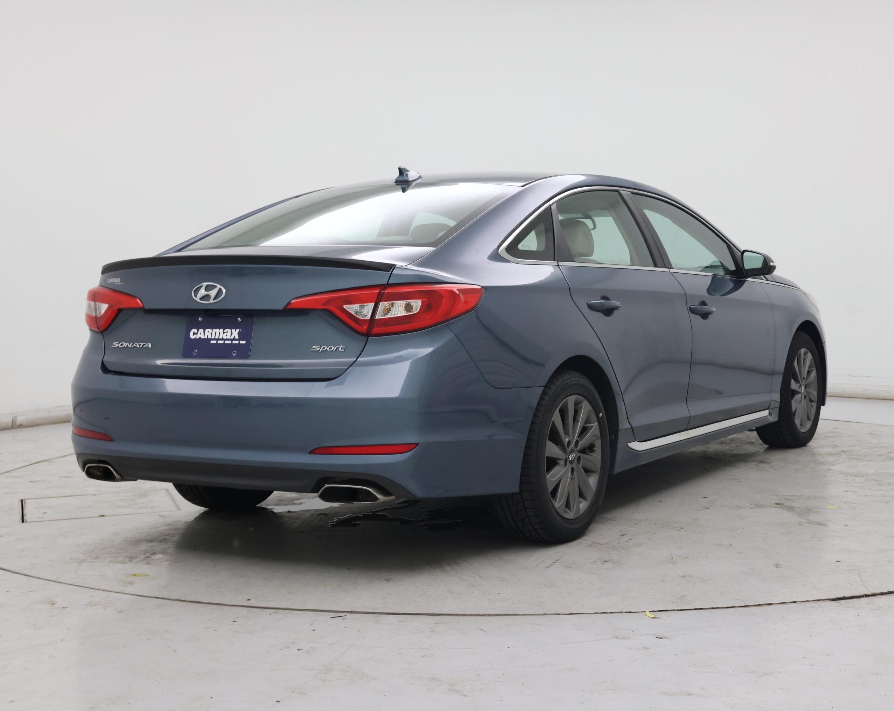 Thumbnail: 2016 Hyundai Sonata - 8