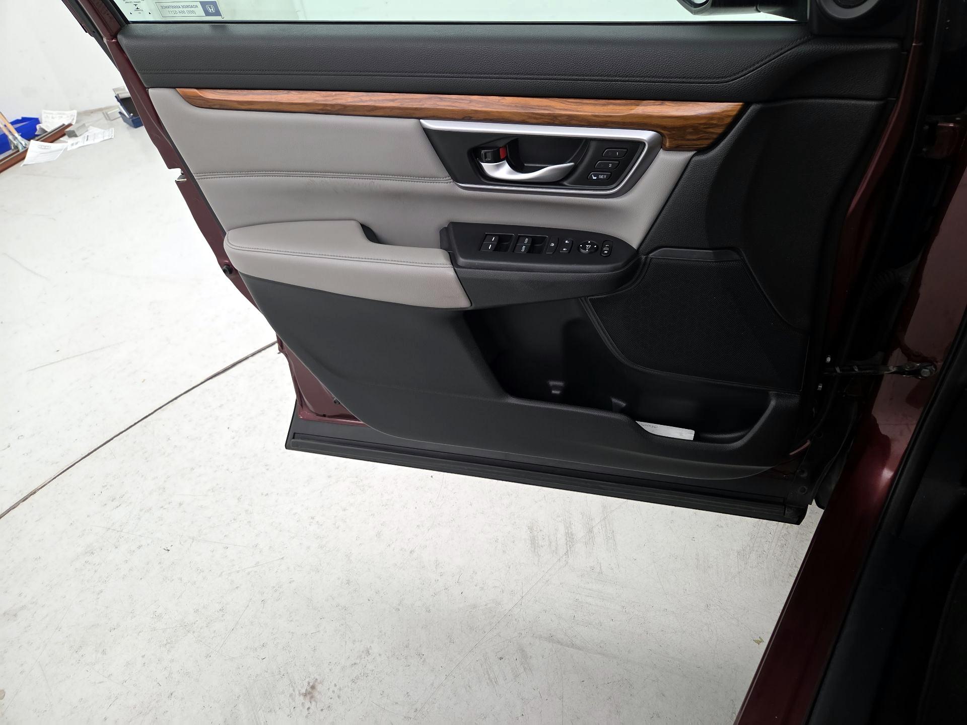 Thumbnail: 2017 Honda CR-V - 12
