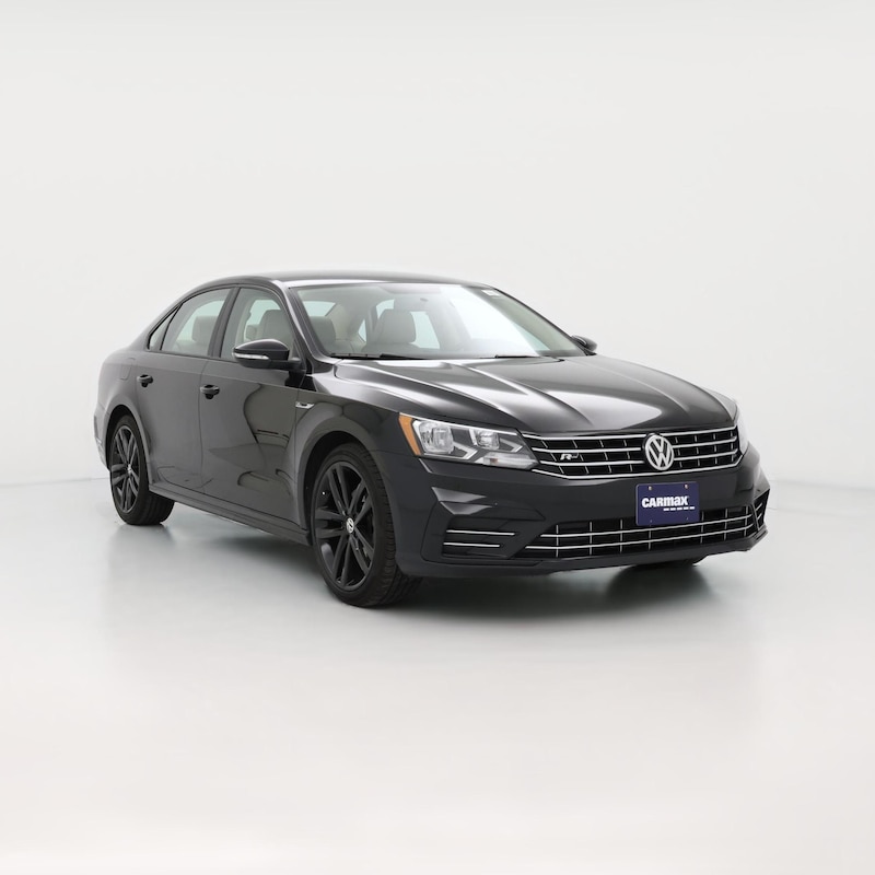 2018 Volkswagen Passat R-Line