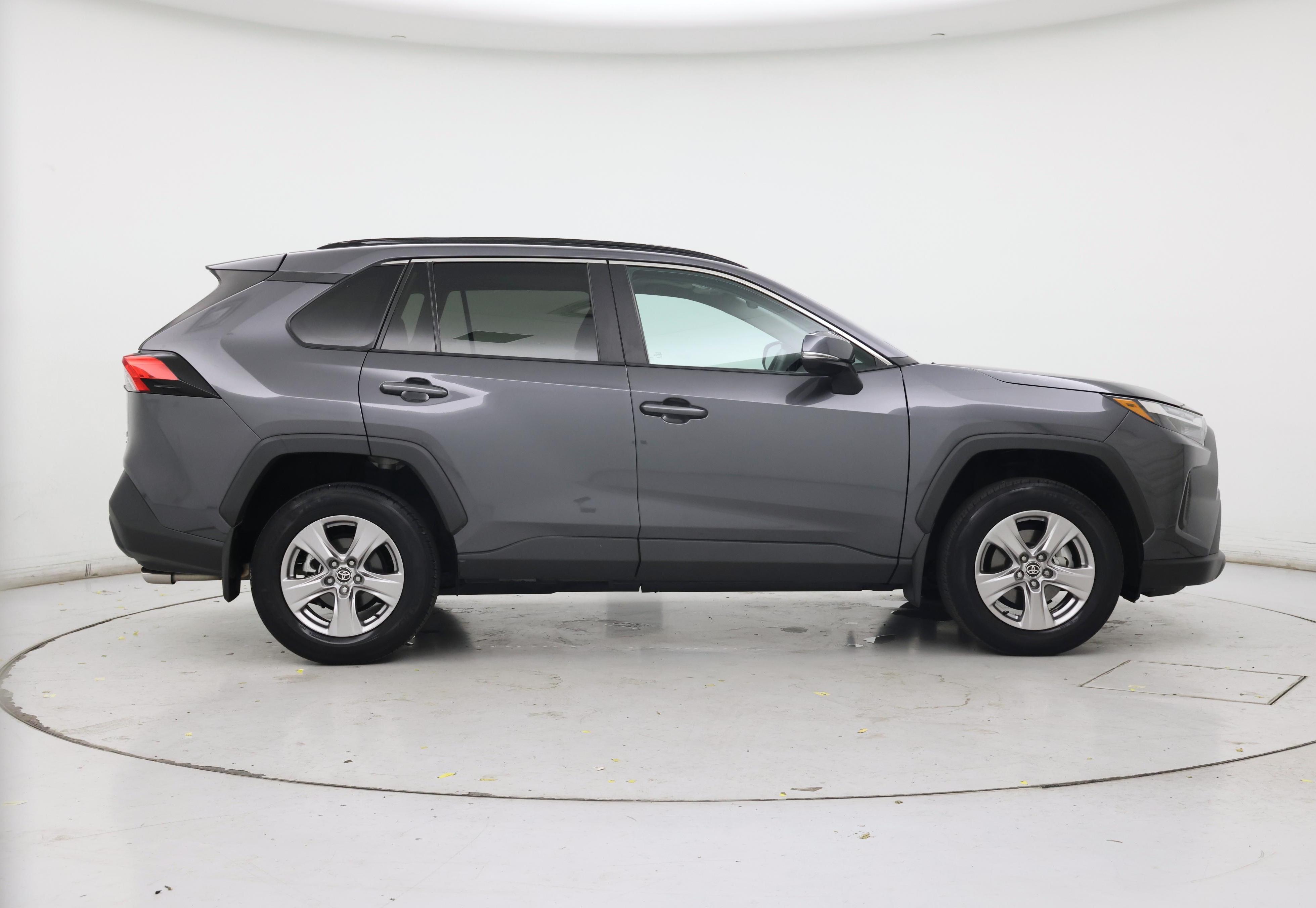 Thumbnail: 2022 Toyota RAV4 - 7