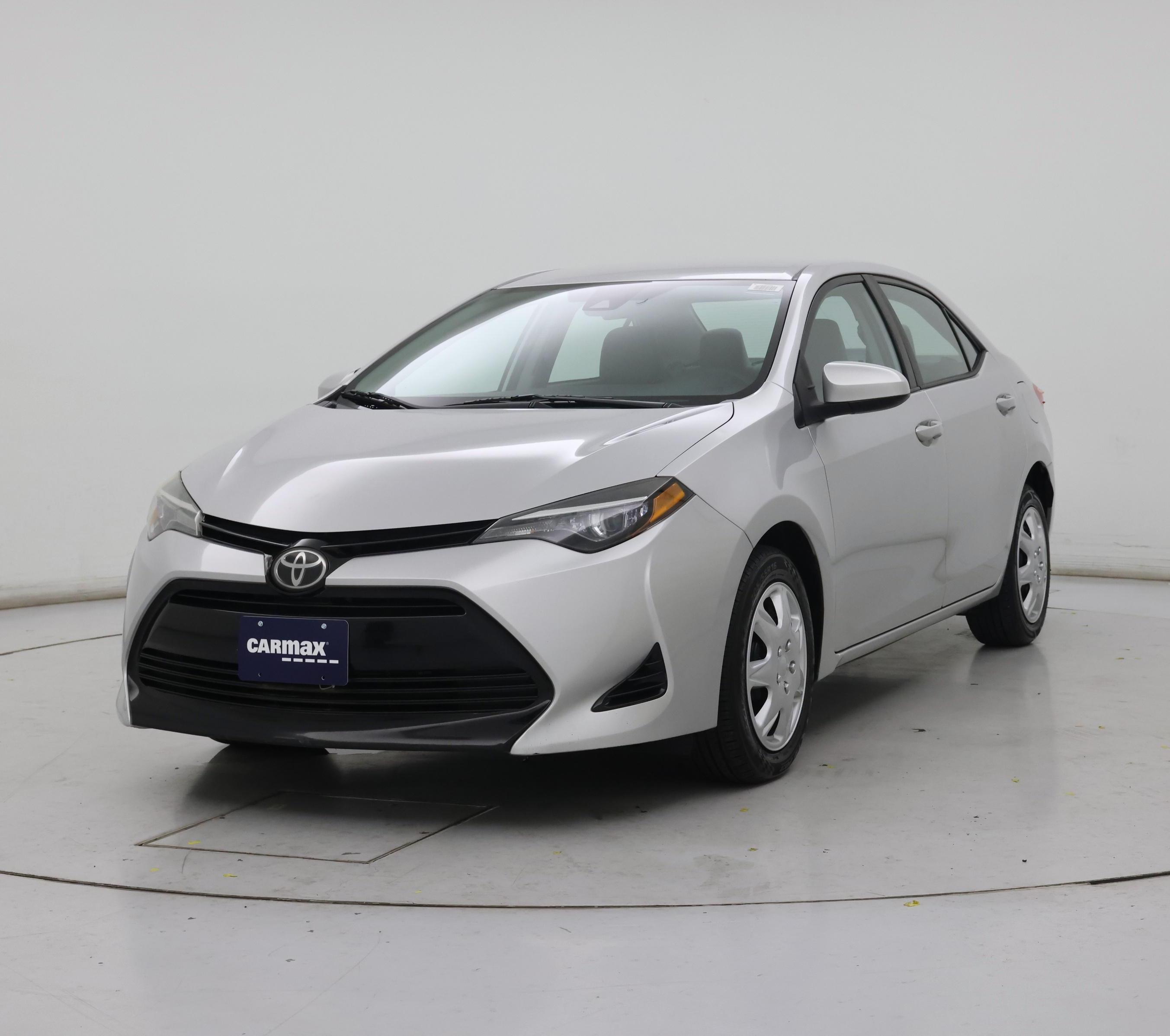 Thumbnail: 2018 Toyota Corolla - 4