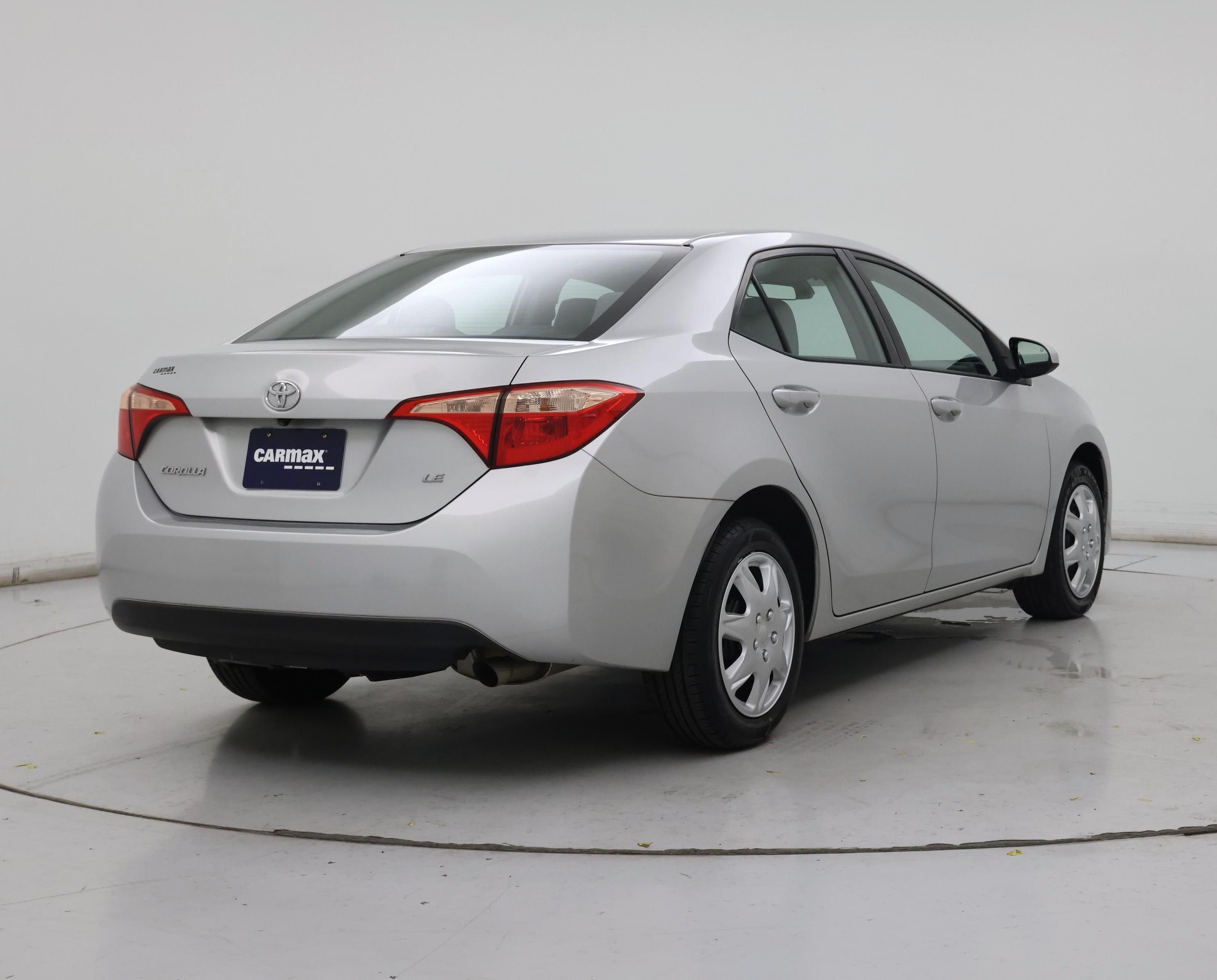 Thumbnail: 2018 Toyota Corolla - 8